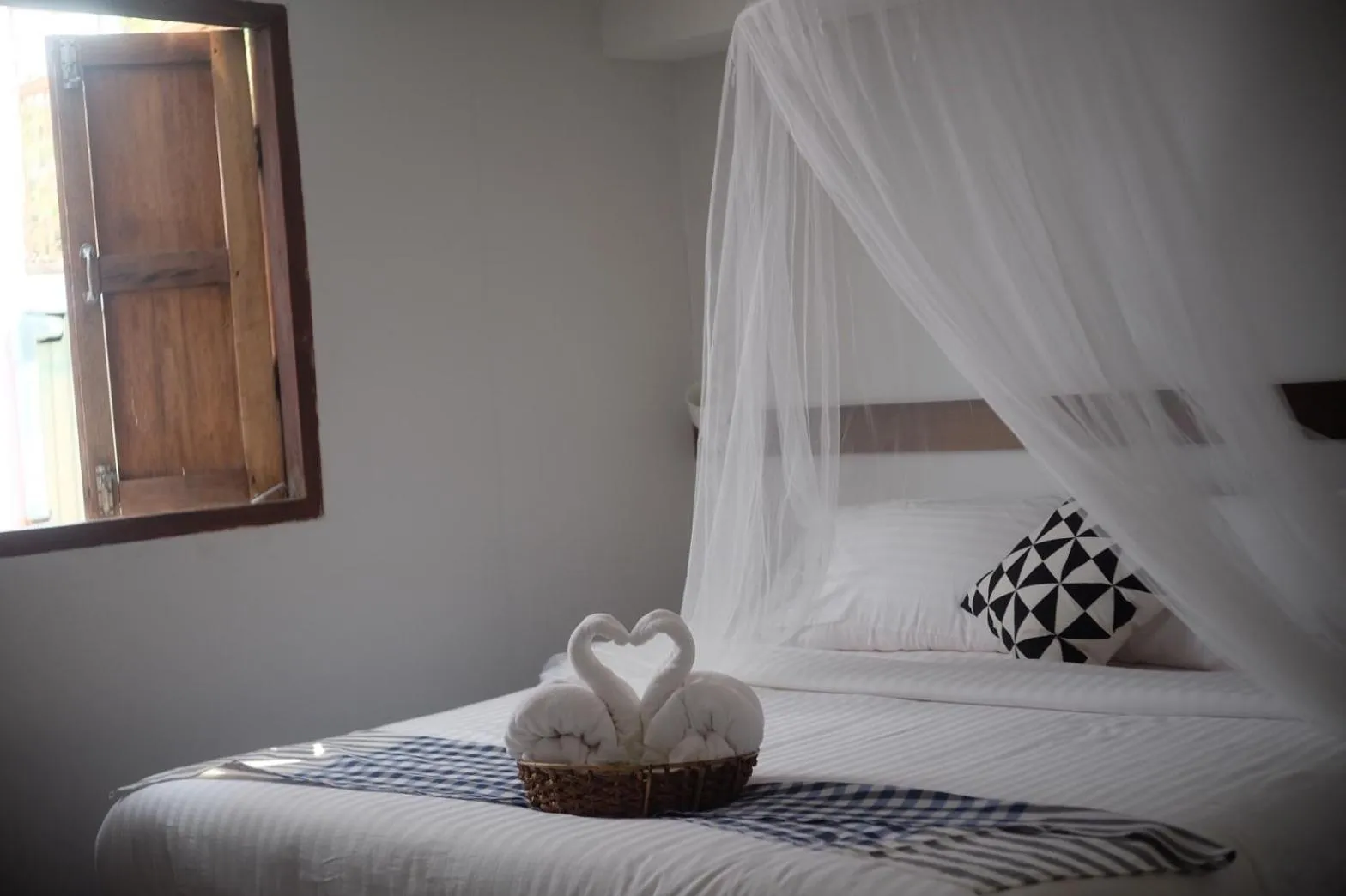 Bed in The Good Days