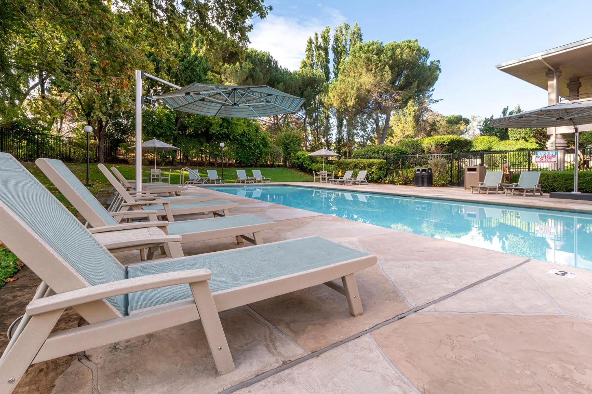 Swimming pool in RiverPointe Napa Valley Resort
