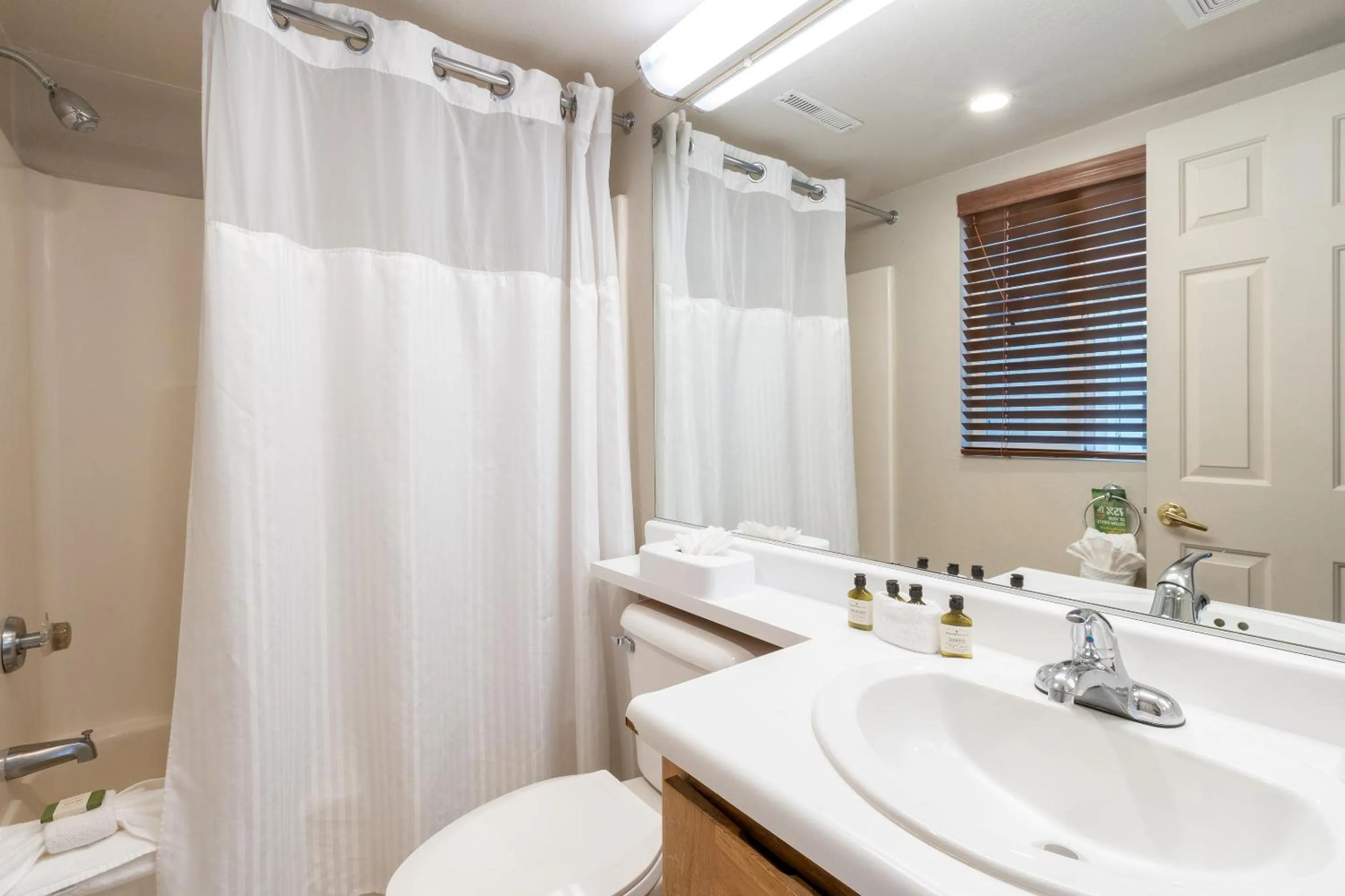 Bathroom in RiverPointe Napa Valley Resort