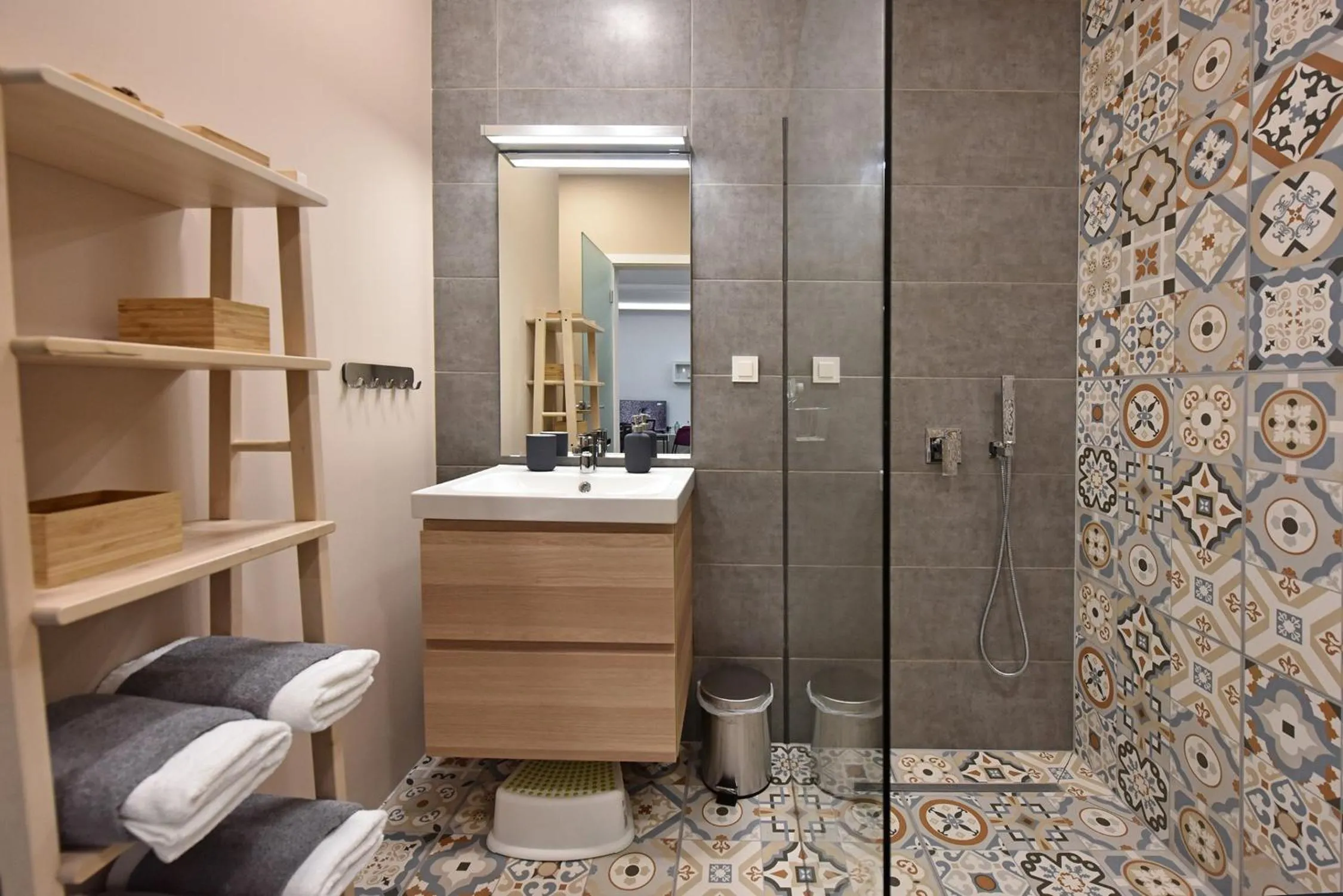 Shower in Apartment Tivoli Park