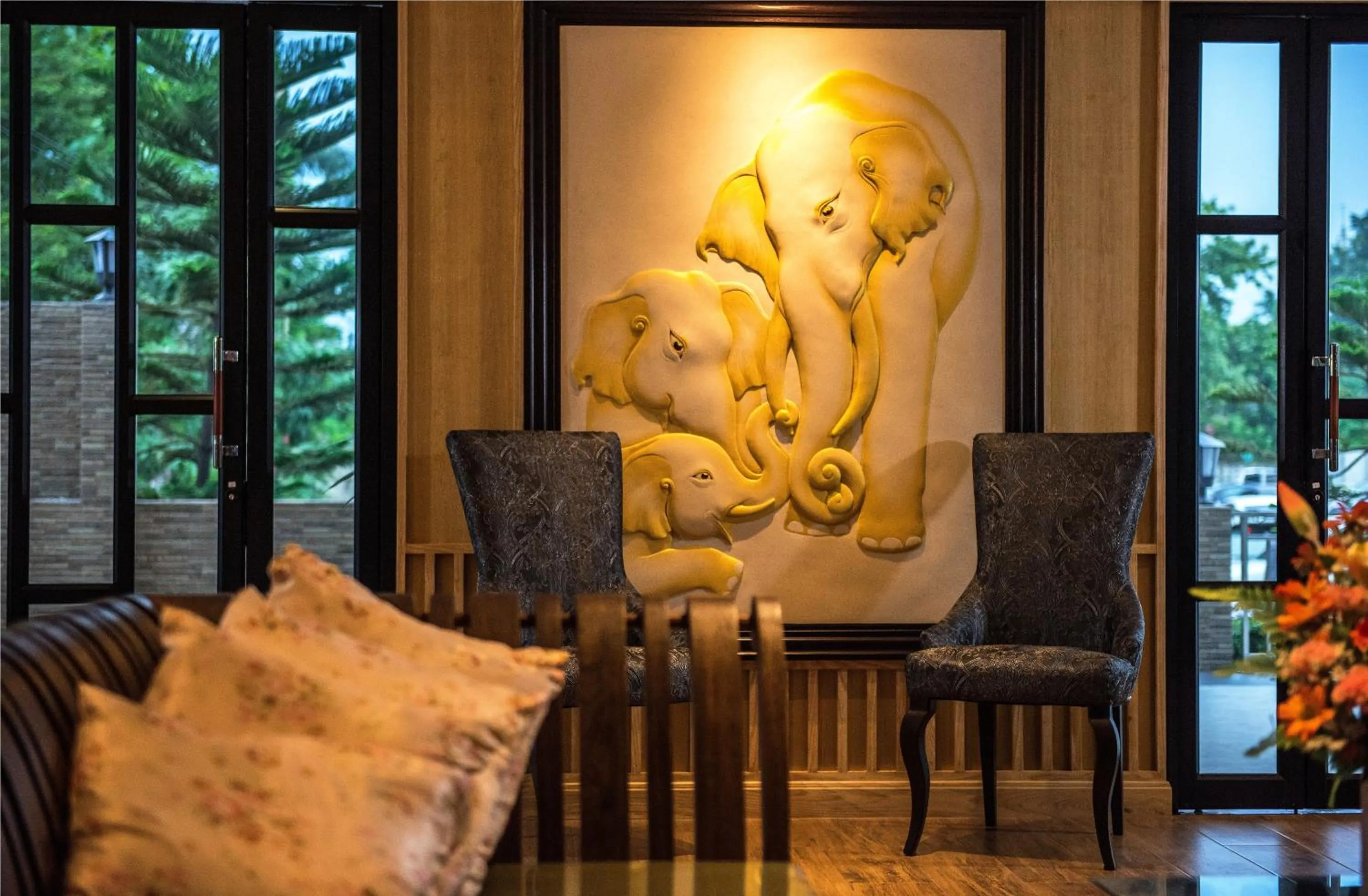 Lobby or reception in Golden Foyer Suvarnabhumi Airport Hotel