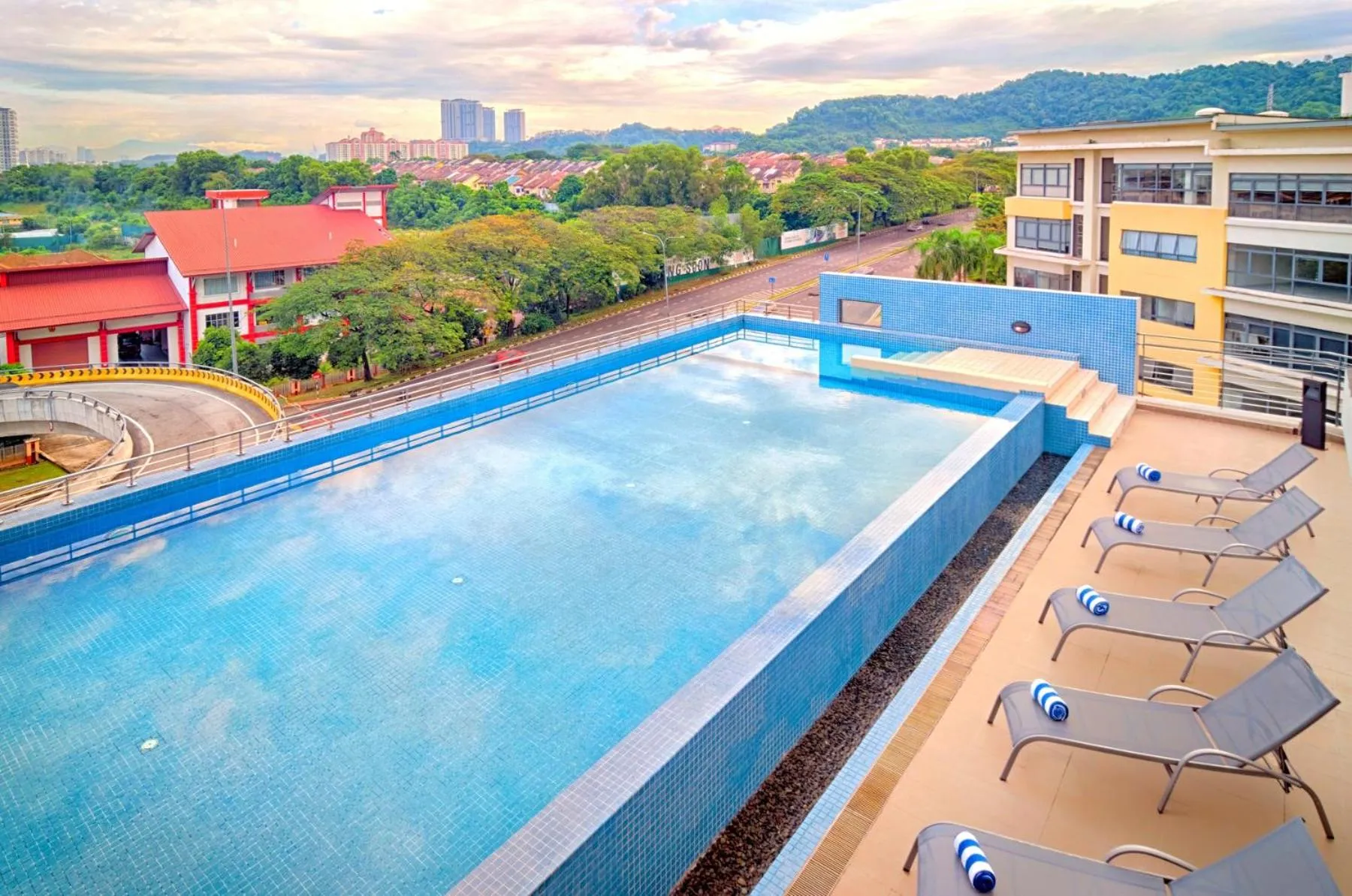 Swimming pool in Bespoke Hotel Puchong