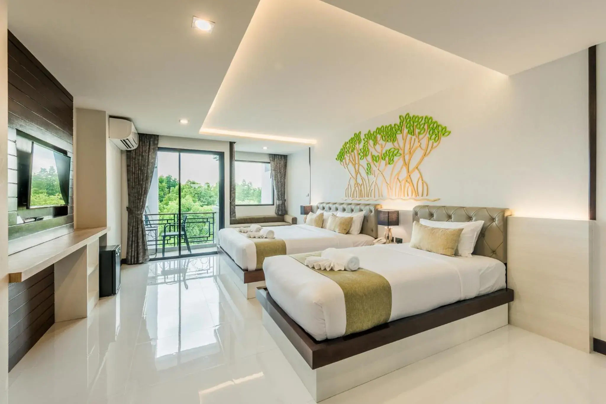 Deluxe Triple Room with Balcony in River Front Krabi Hotel Deluxe Triple Room with Balcony in River Front Krabi Hotel