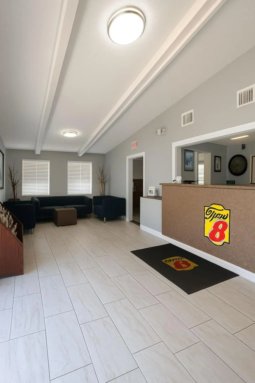 Lobby or reception in Super 8 by Wyndham Lantana West Palm Beach