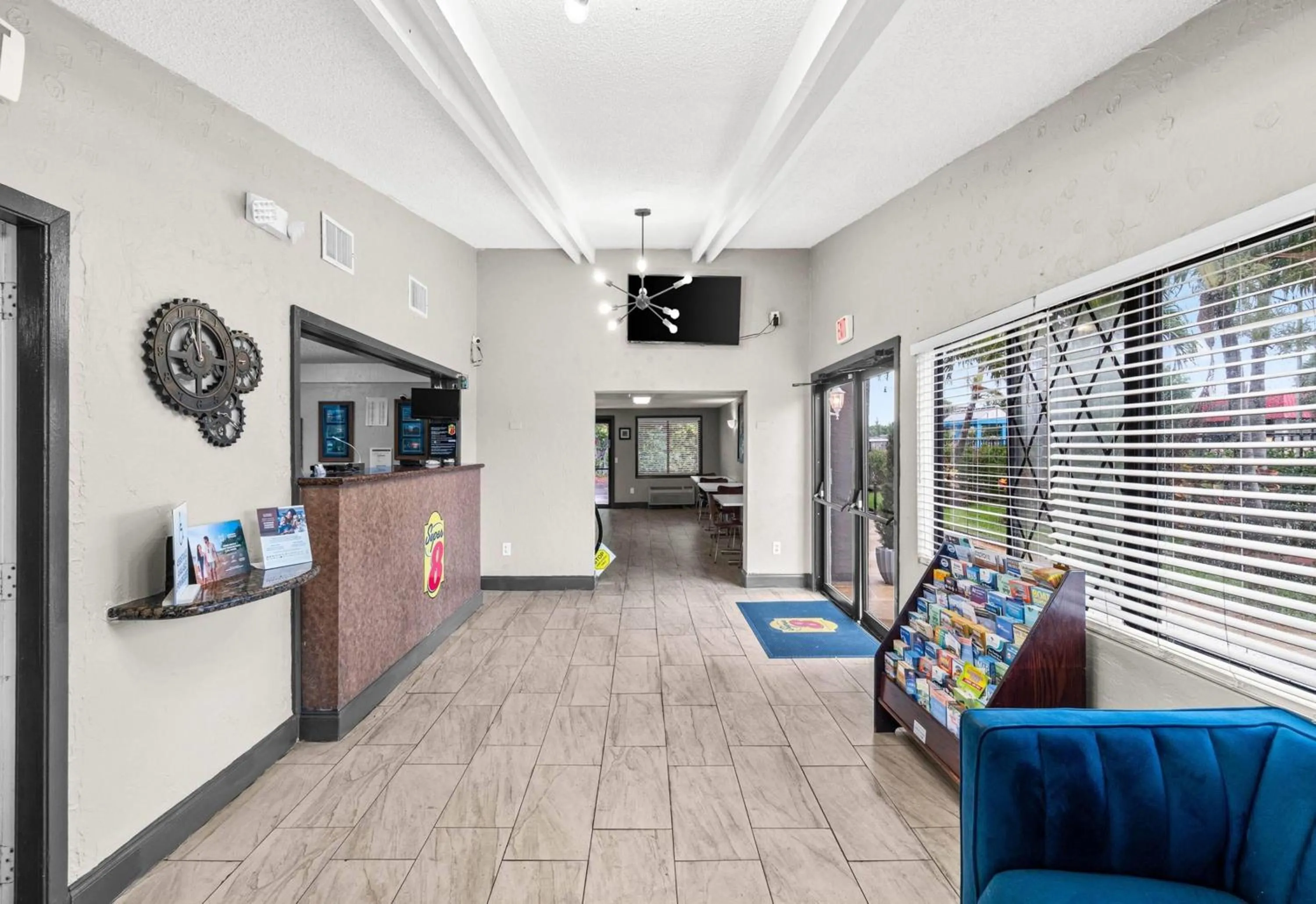 Lobby or reception in Super 8 by Wyndham Lantana West Palm Beach