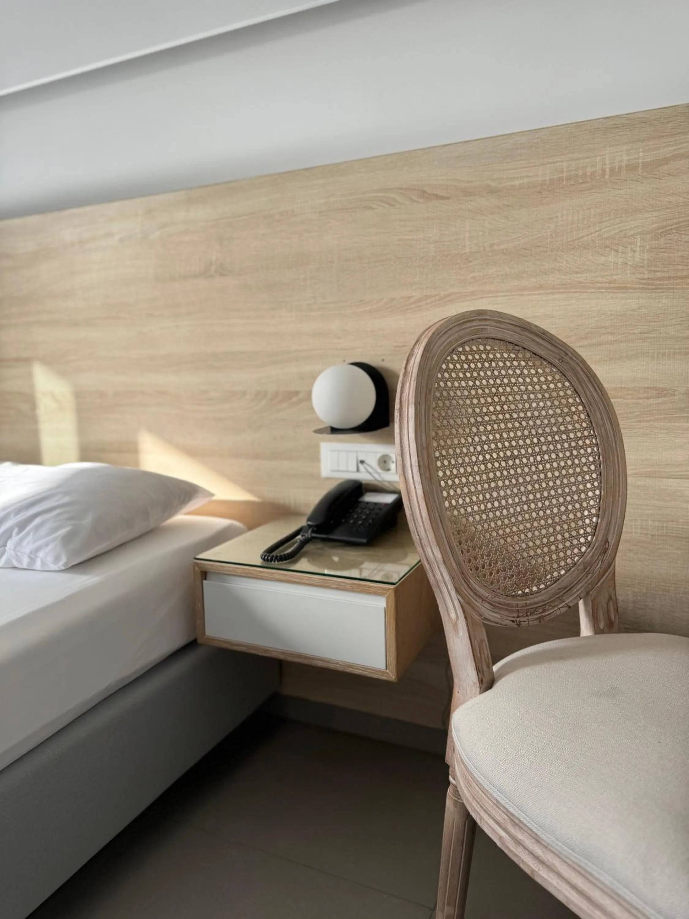 Bed in Catherine Hotel