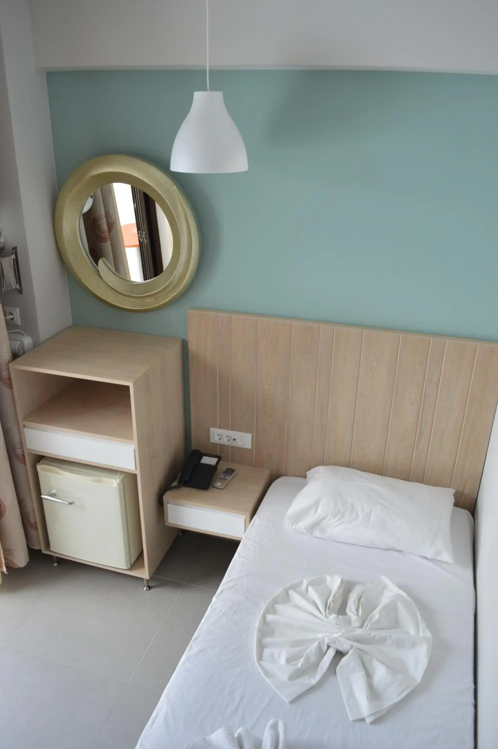 Single Room with Balcony in Catherine Hotel Single Room with Balcony in Catherine Hotel