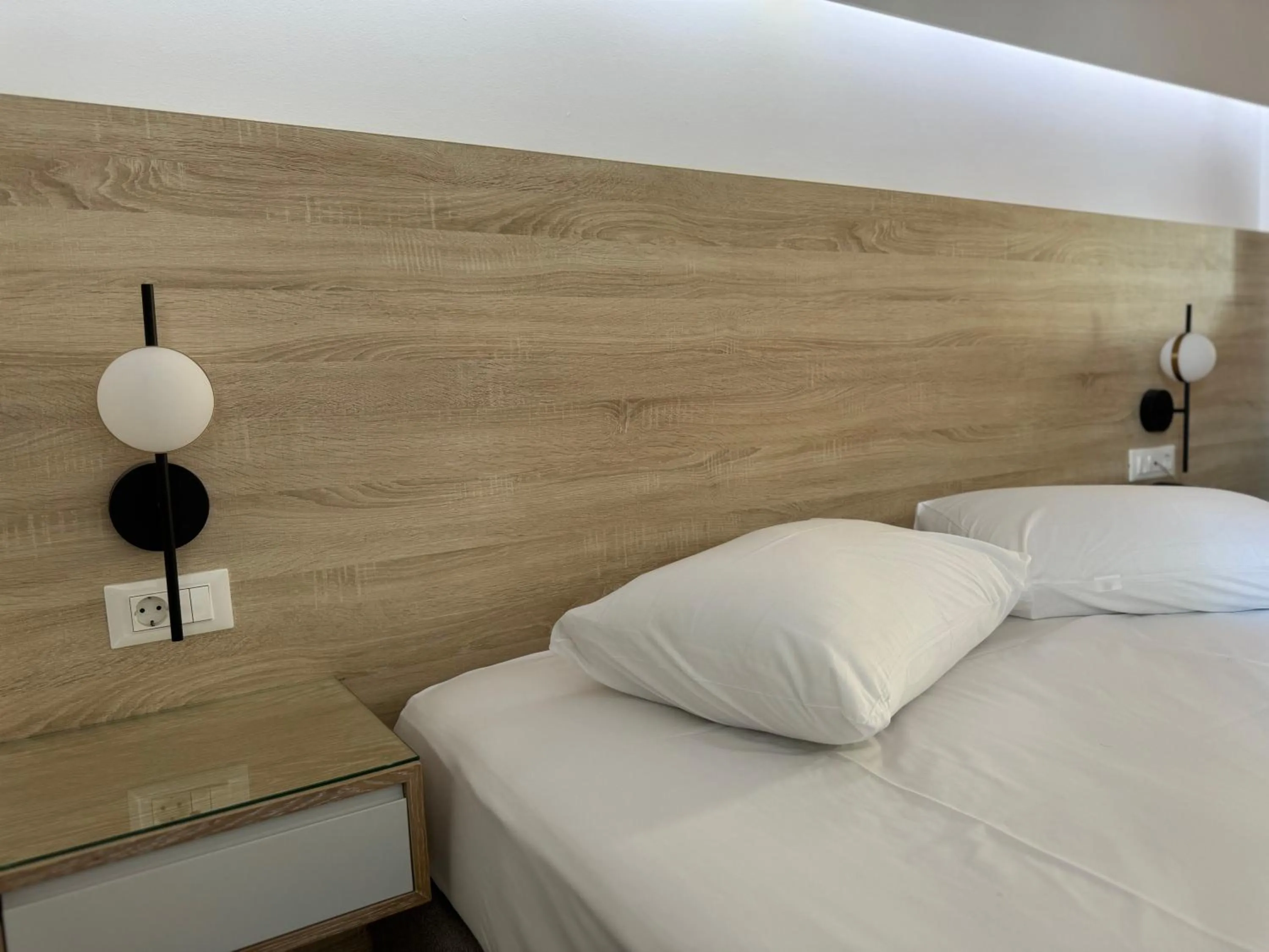 Bed in Catherine Hotel