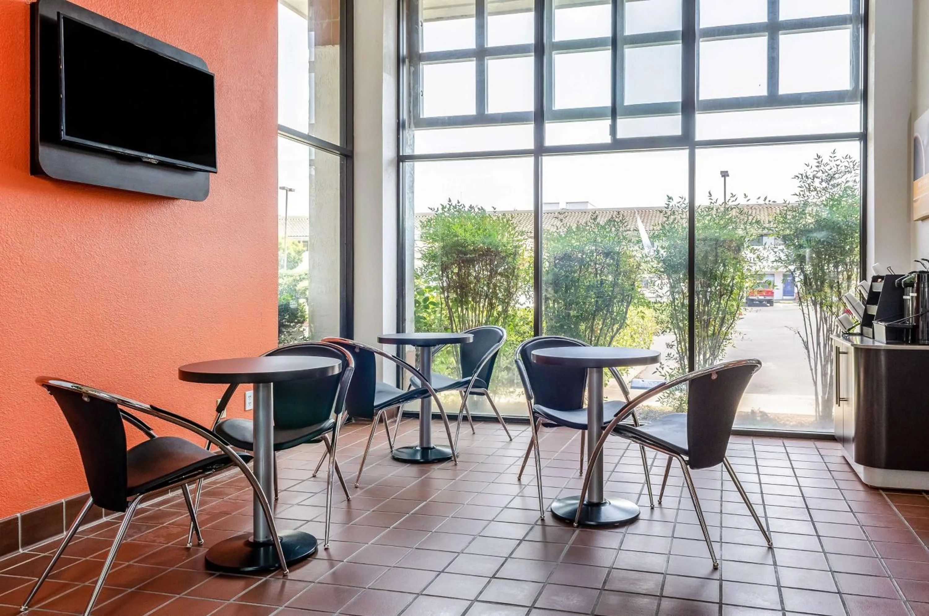 Breakfast in Motel 6 Oakdale, Ca