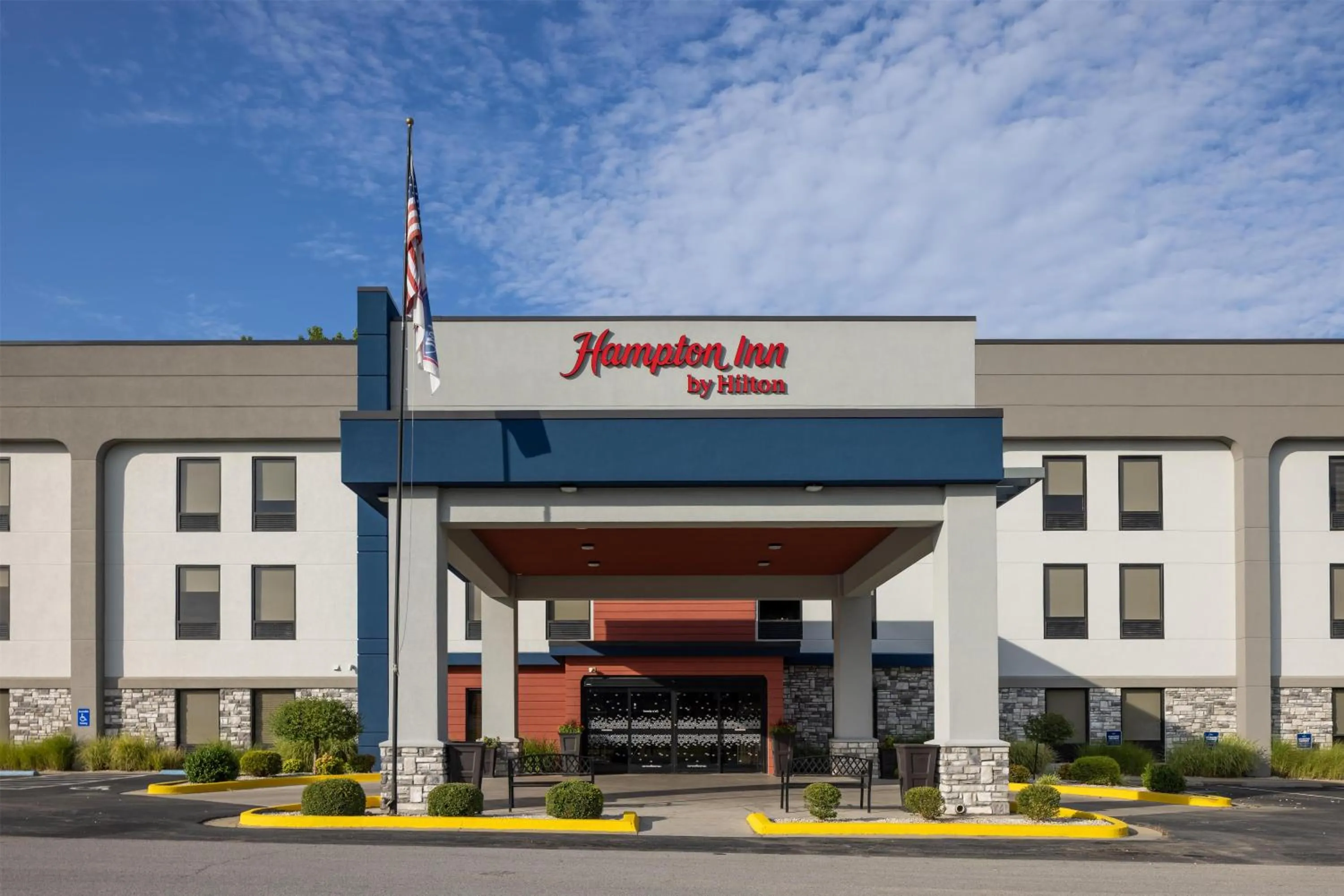 Property building in Hampton Inn Carrollton KY