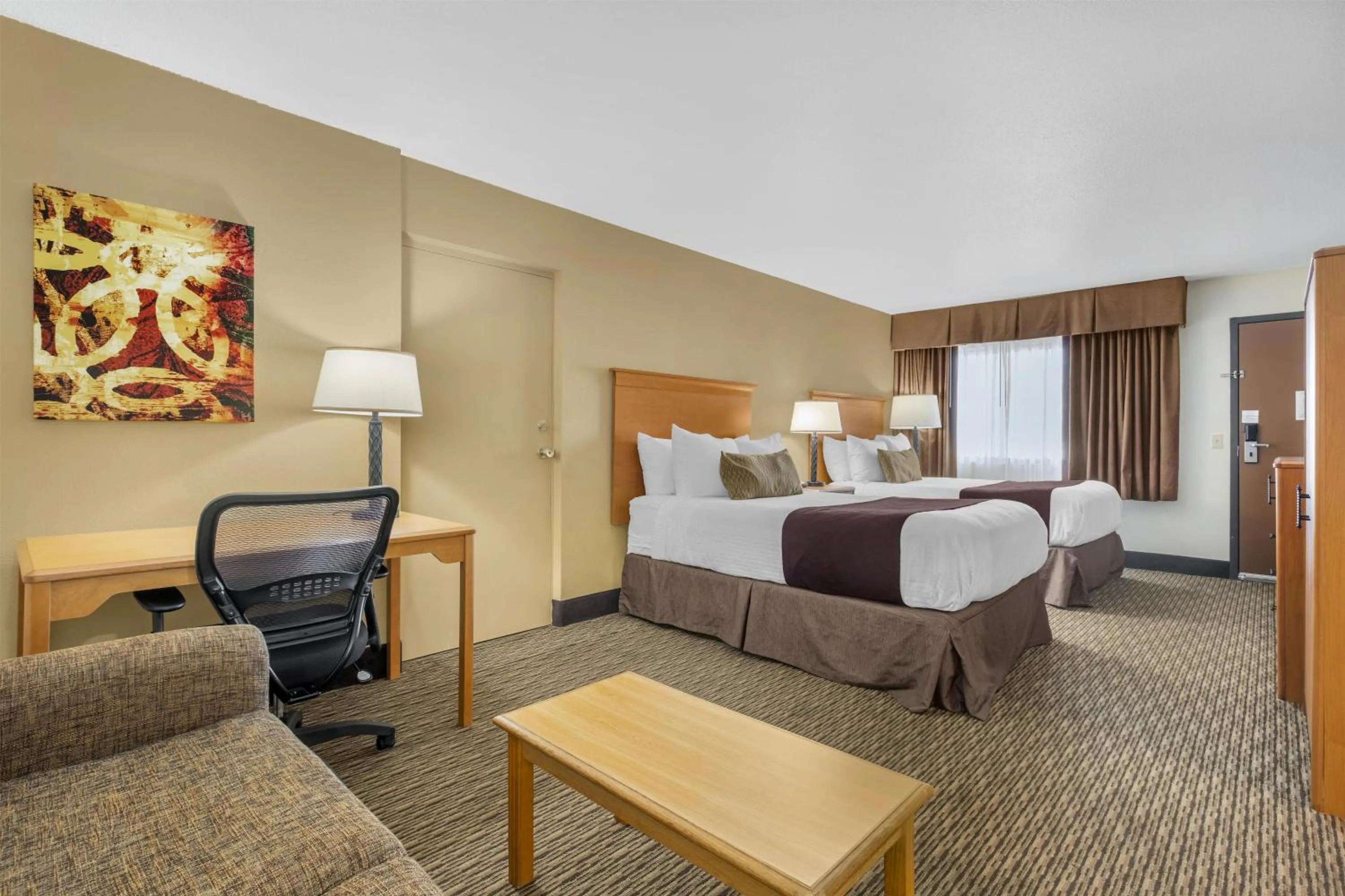 Bedroom, Bed in Best Western Winchester Hotel