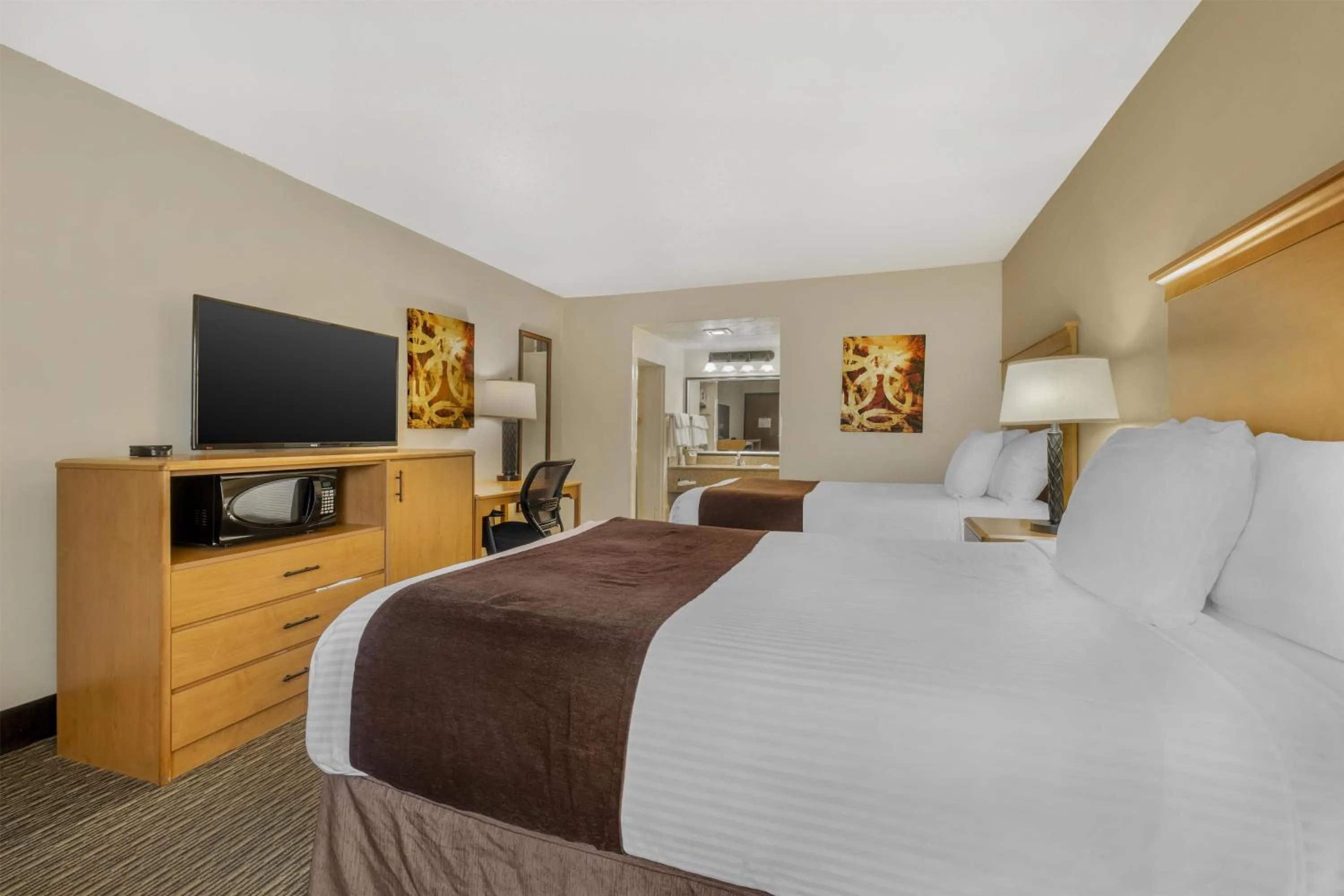 Bedroom, Bed in Best Western Winchester Hotel