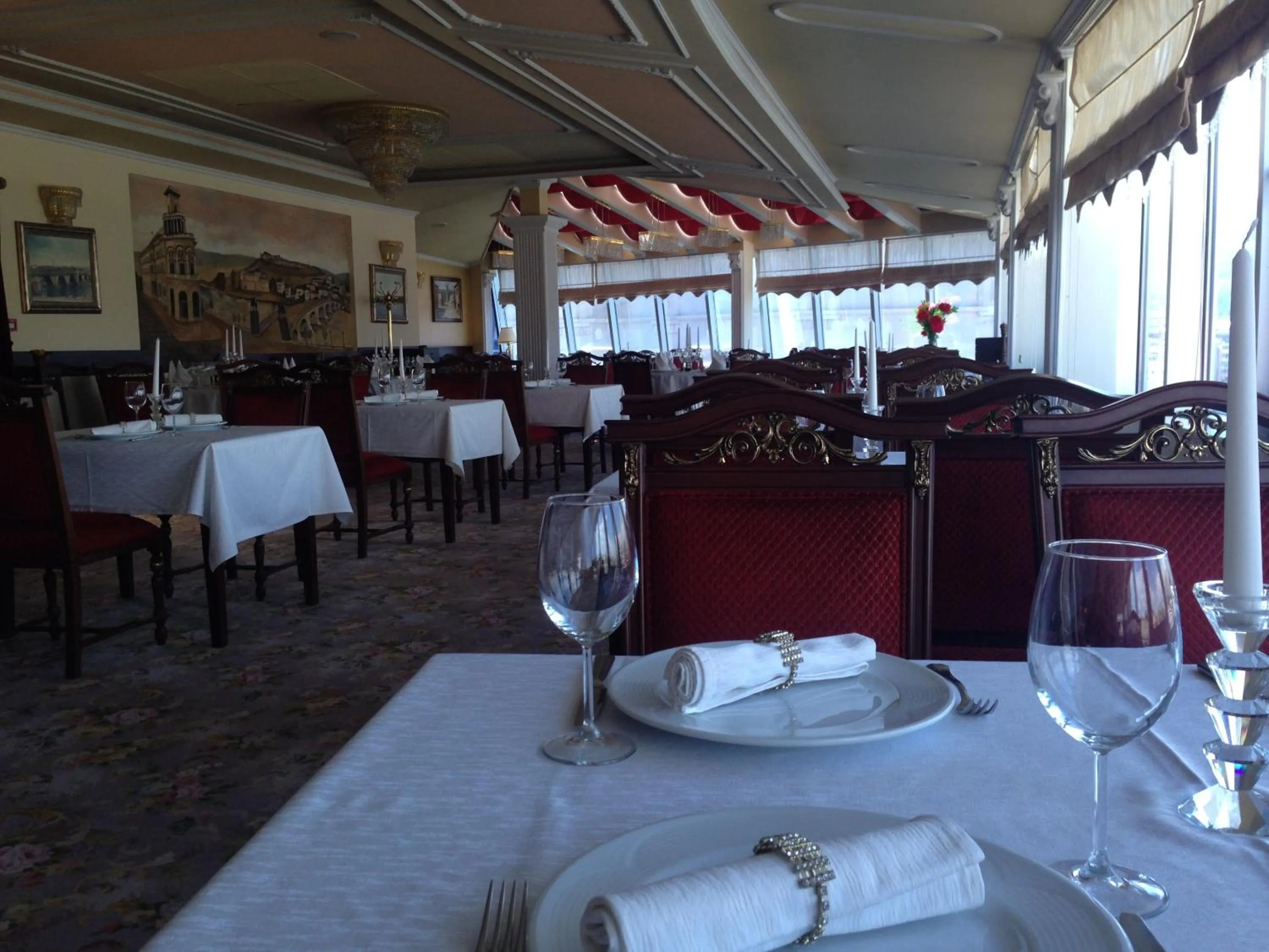 Restaurant/places to eat in Stone Bridge Hotel