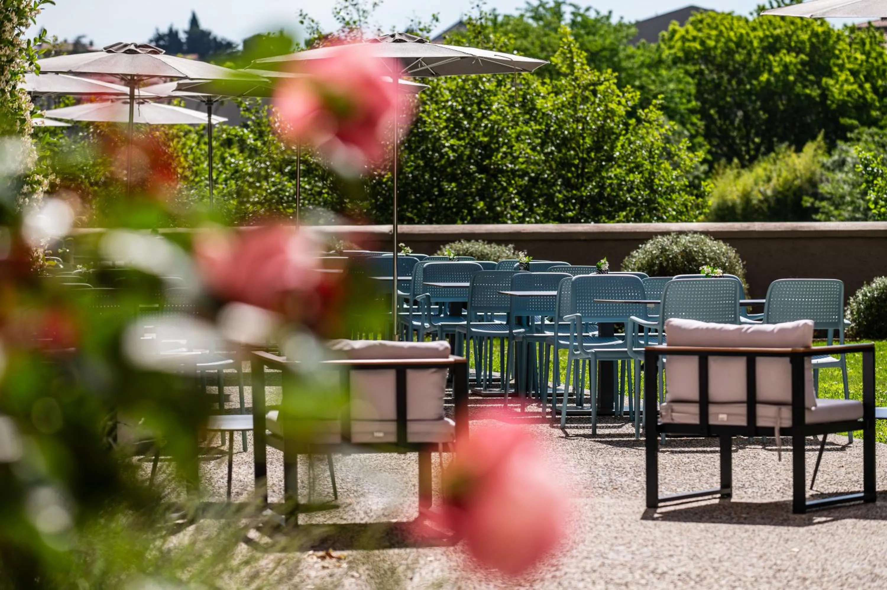 Patio in SOWELL HOTELS Les Chevaliers