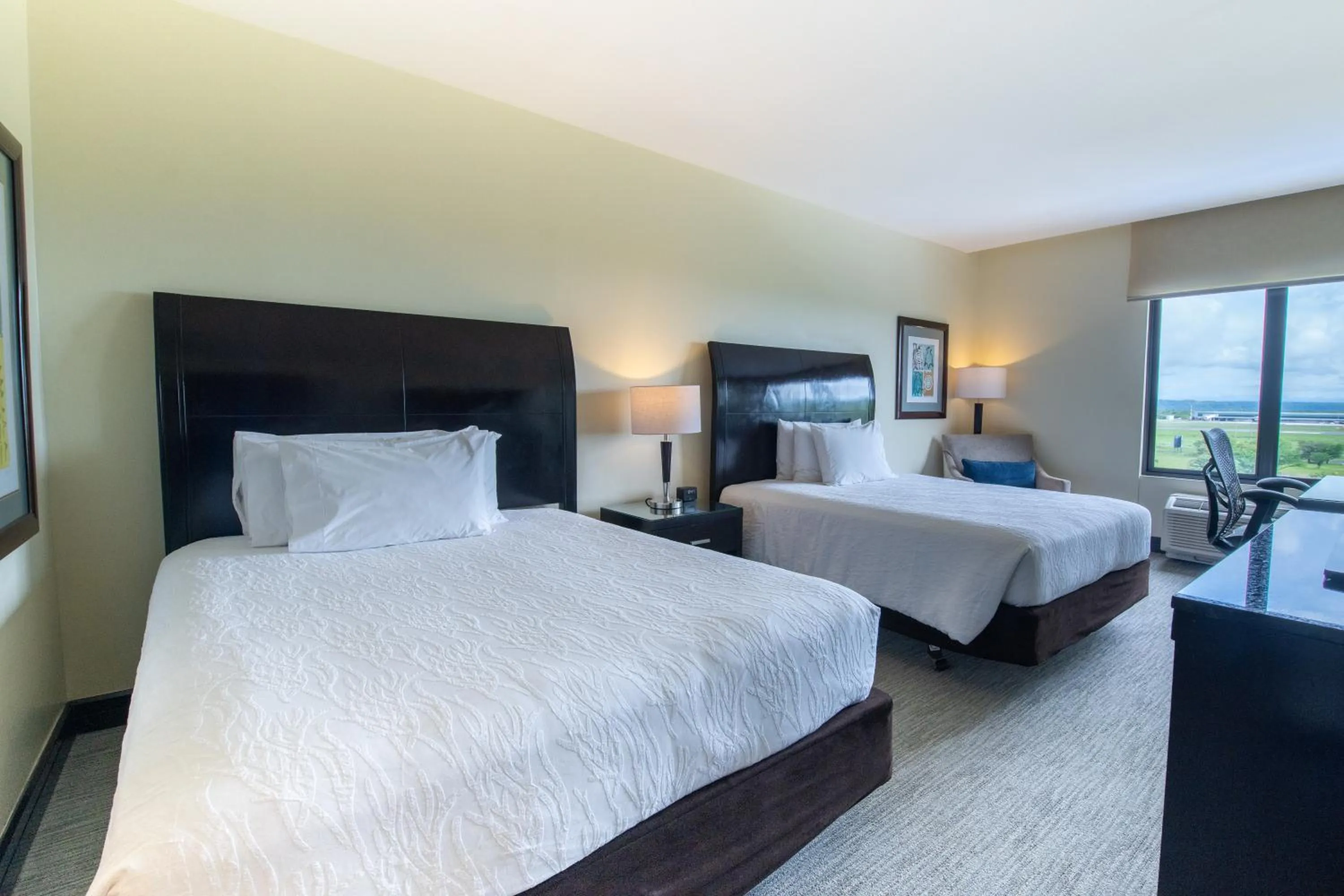 Photo of the whole room, Bed in Hilton Garden Inn Guanacaste Airport
