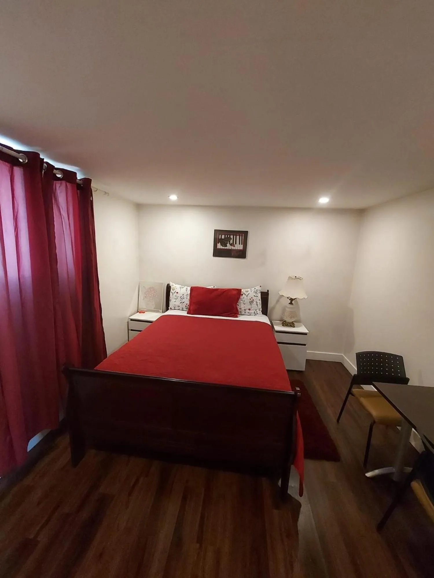 Bed in Motel LA RÉFÉRENCE