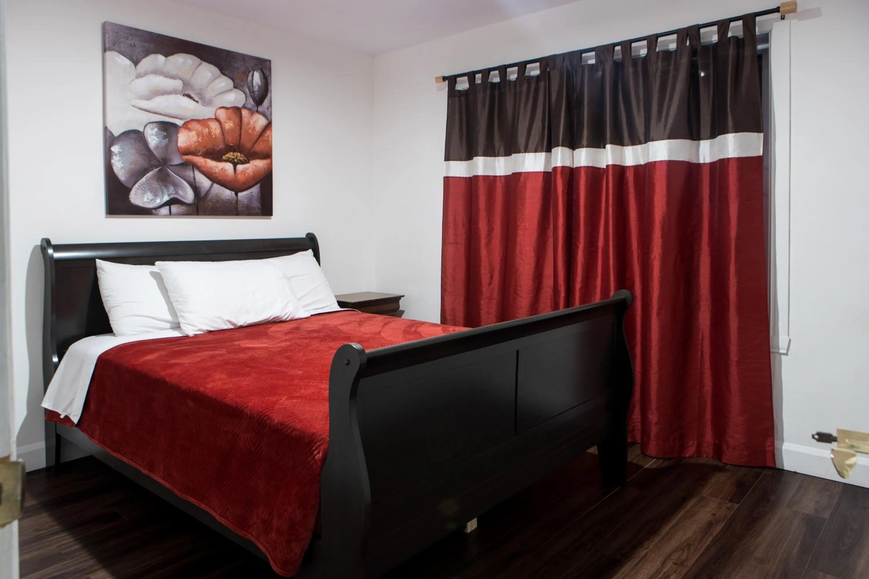 Bed in Motel LA RÉFÉRENCE