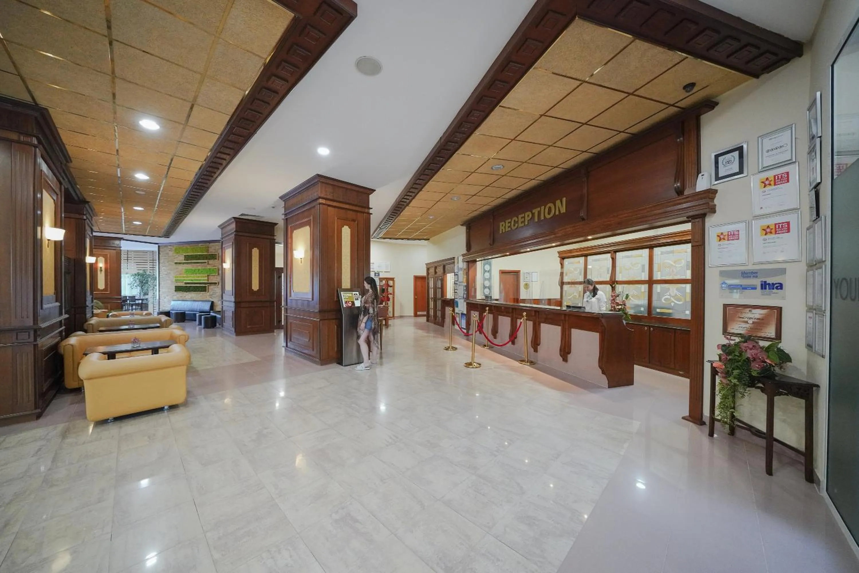 Lobby or reception in GRIFID Arabella Hotel - Ultra All inclusive & Aquapark