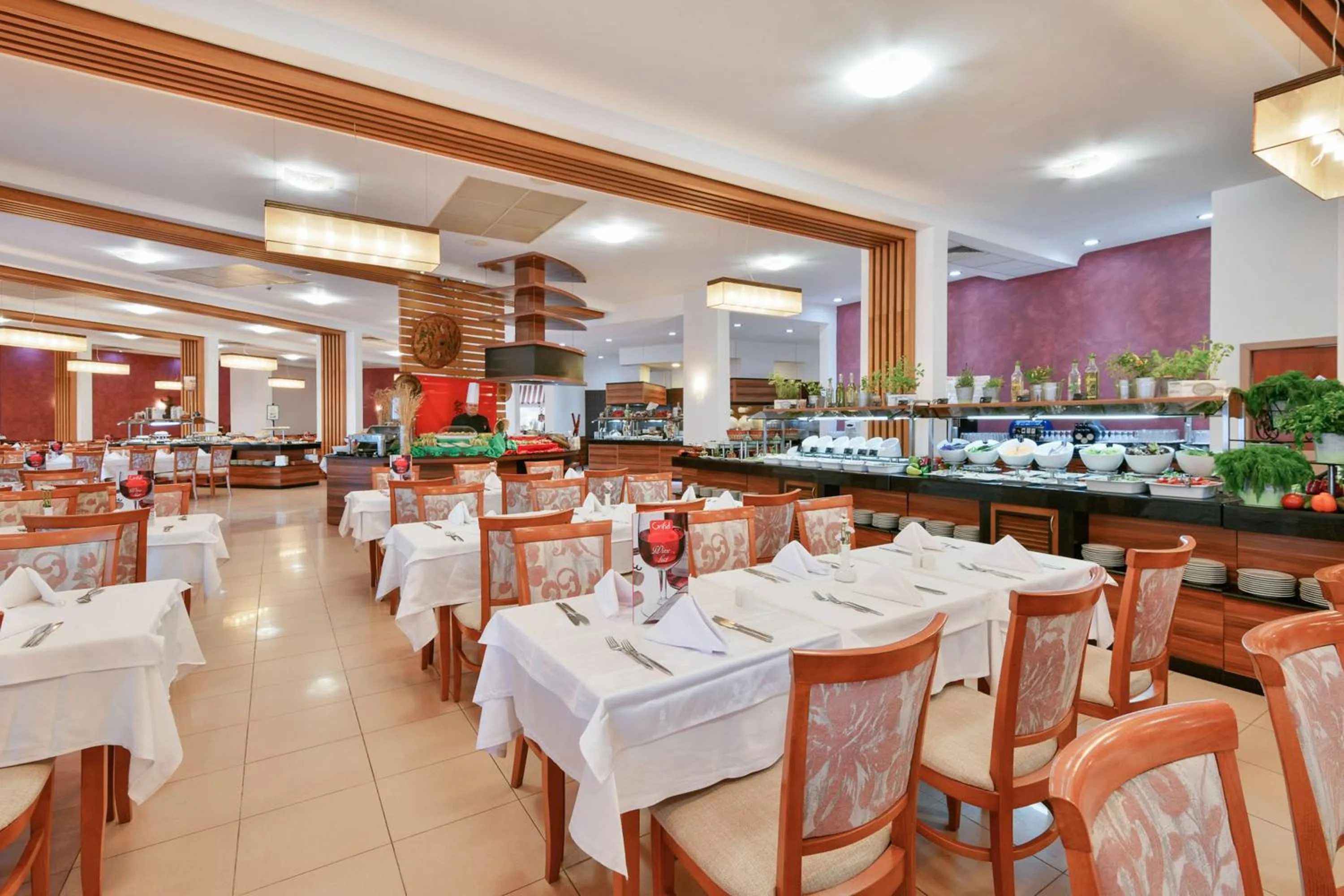 Restaurant/places to eat in GRIFID Arabella Hotel - Ultra All inclusive & Aquapark