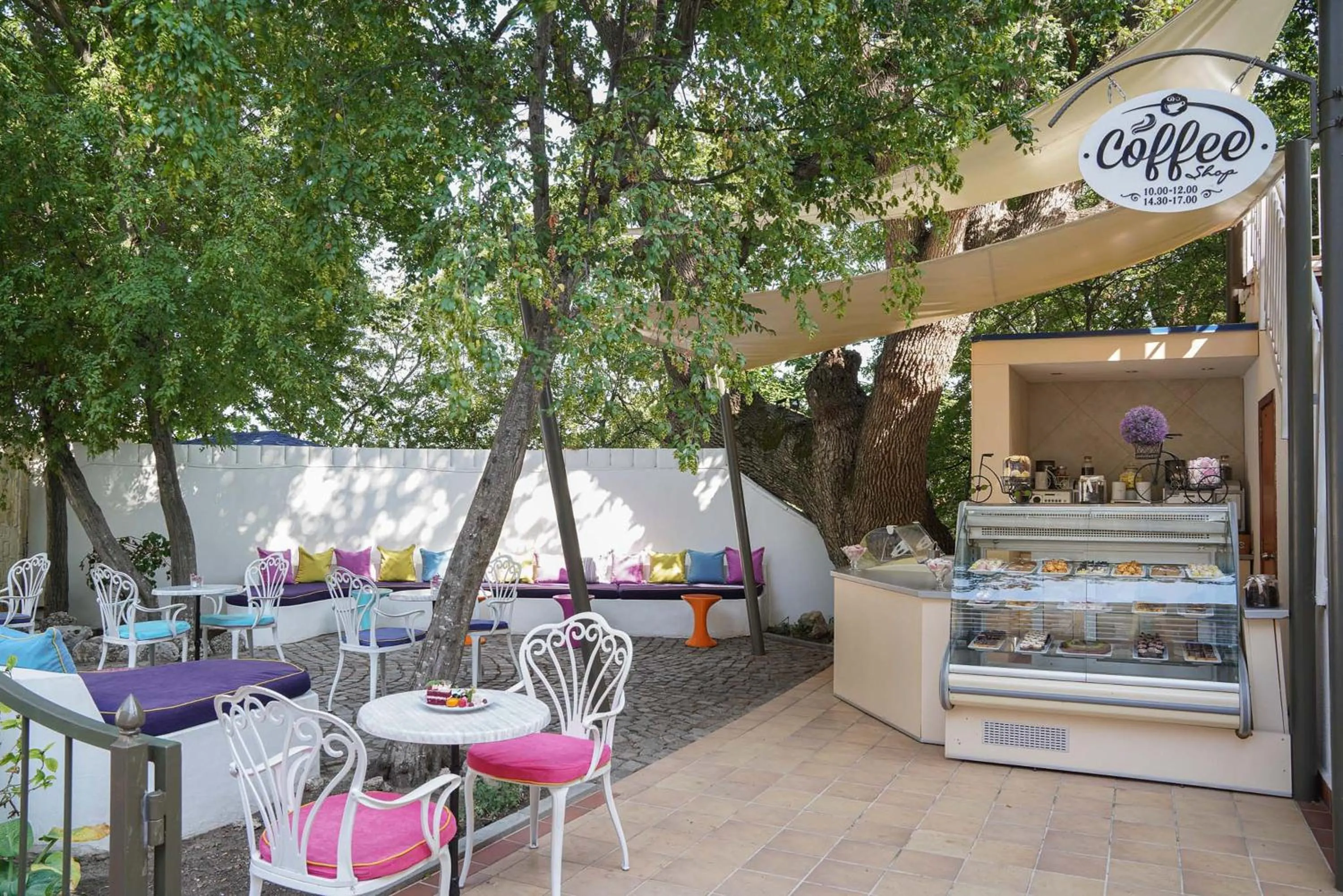 Patio in GRIFID Arabella Hotel - Ultra All inclusive & Aquapark