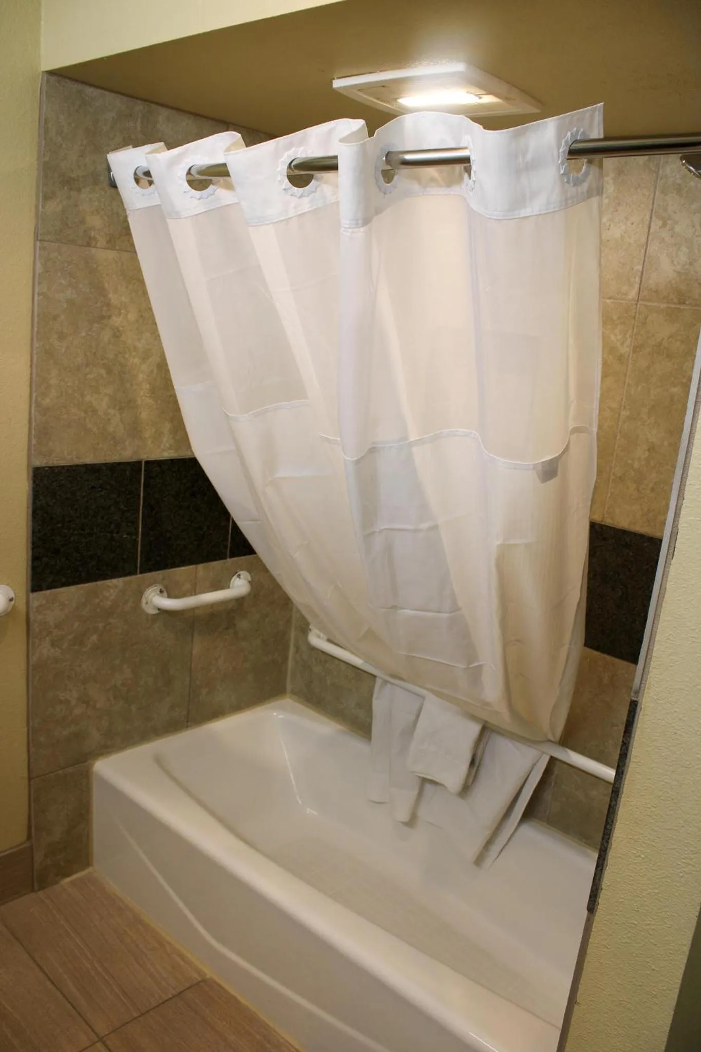 Shower in Days Inn by Wyndham Bend