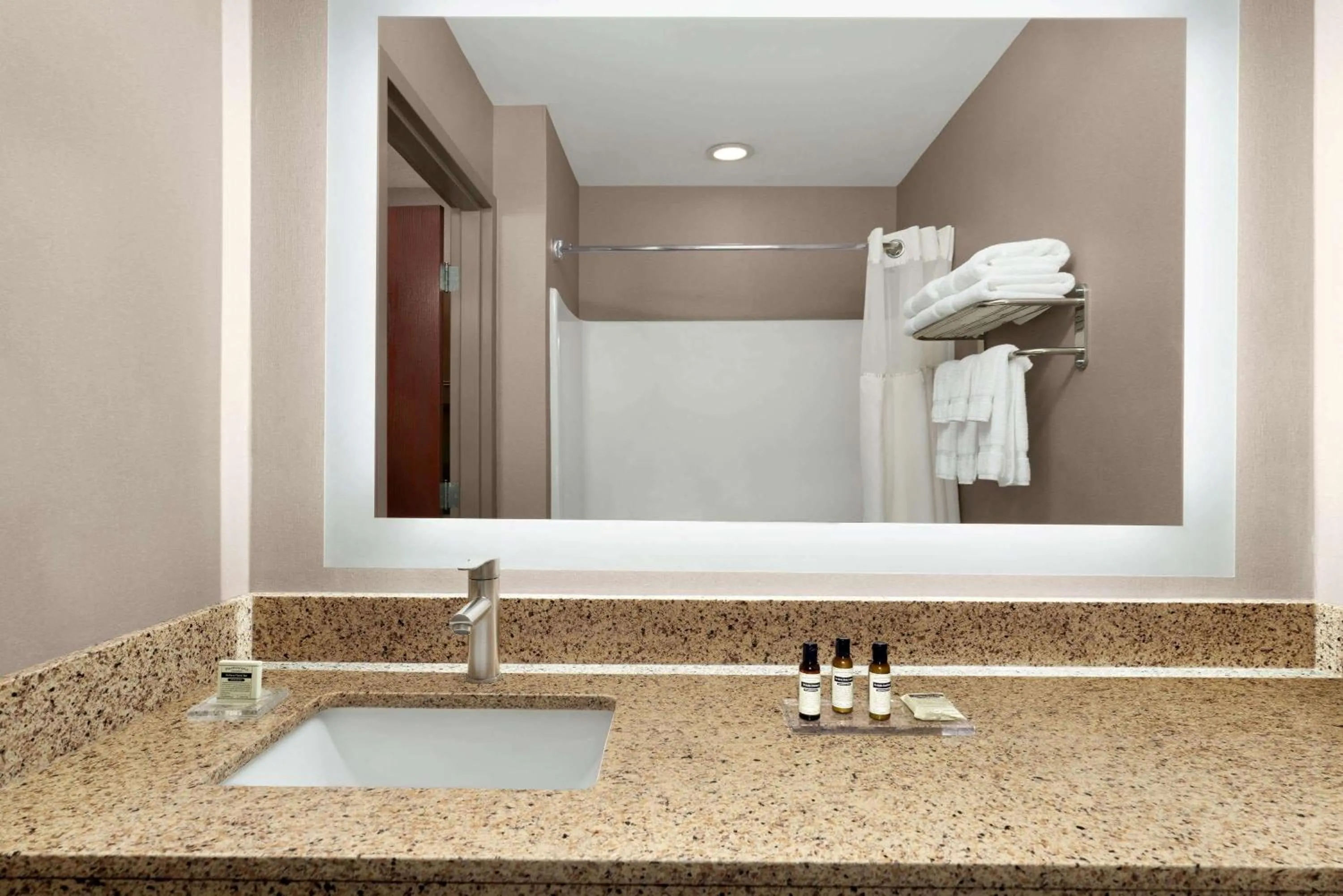Bathroom in Lancaster Suites