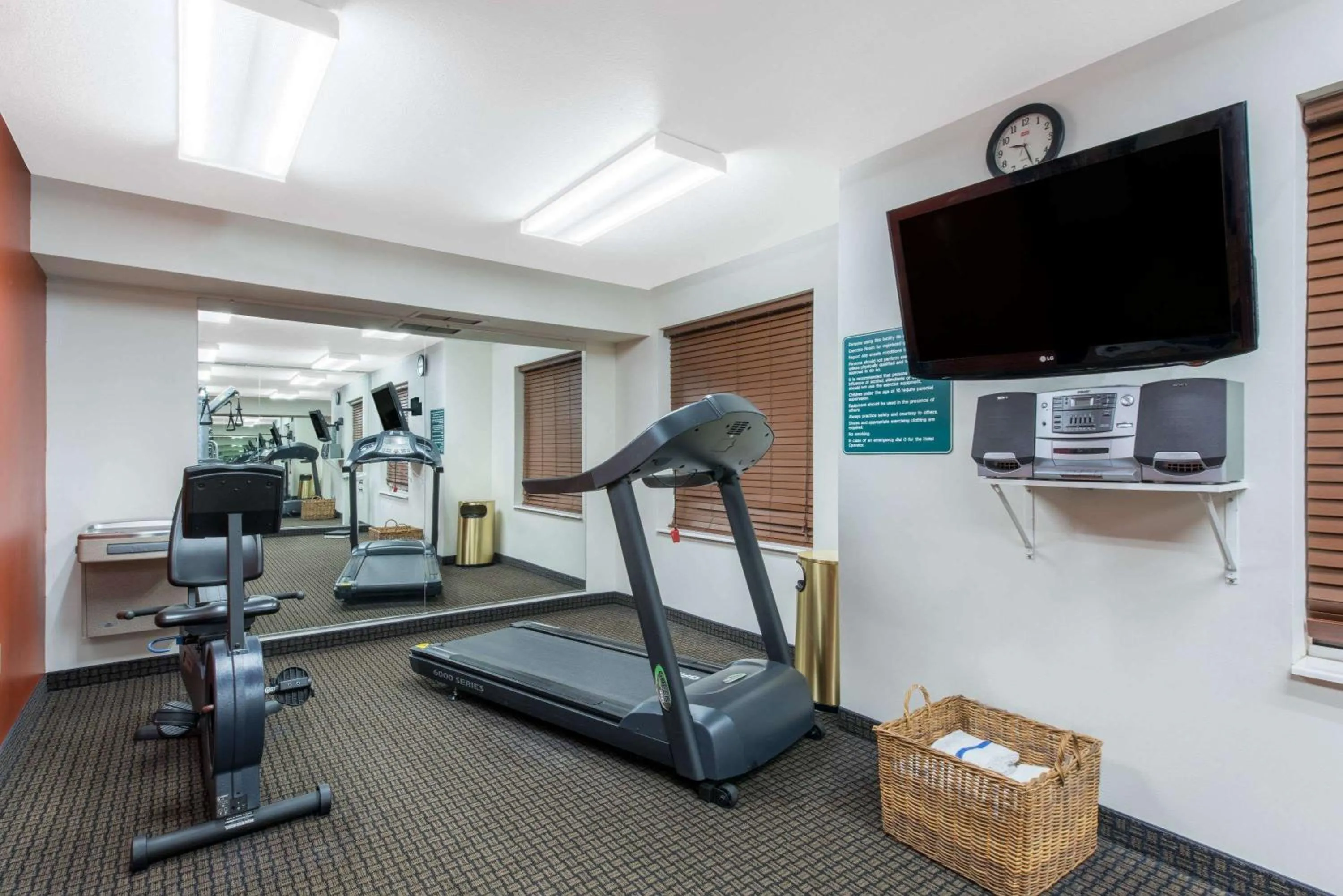 Fitness centre/facilities in Lancaster Suites
