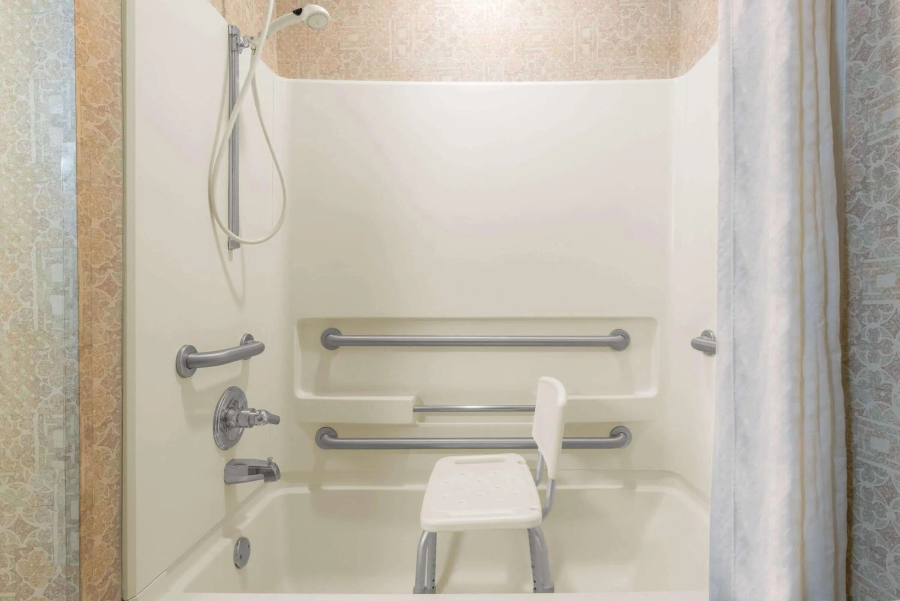 Bathroom in Lancaster Suites