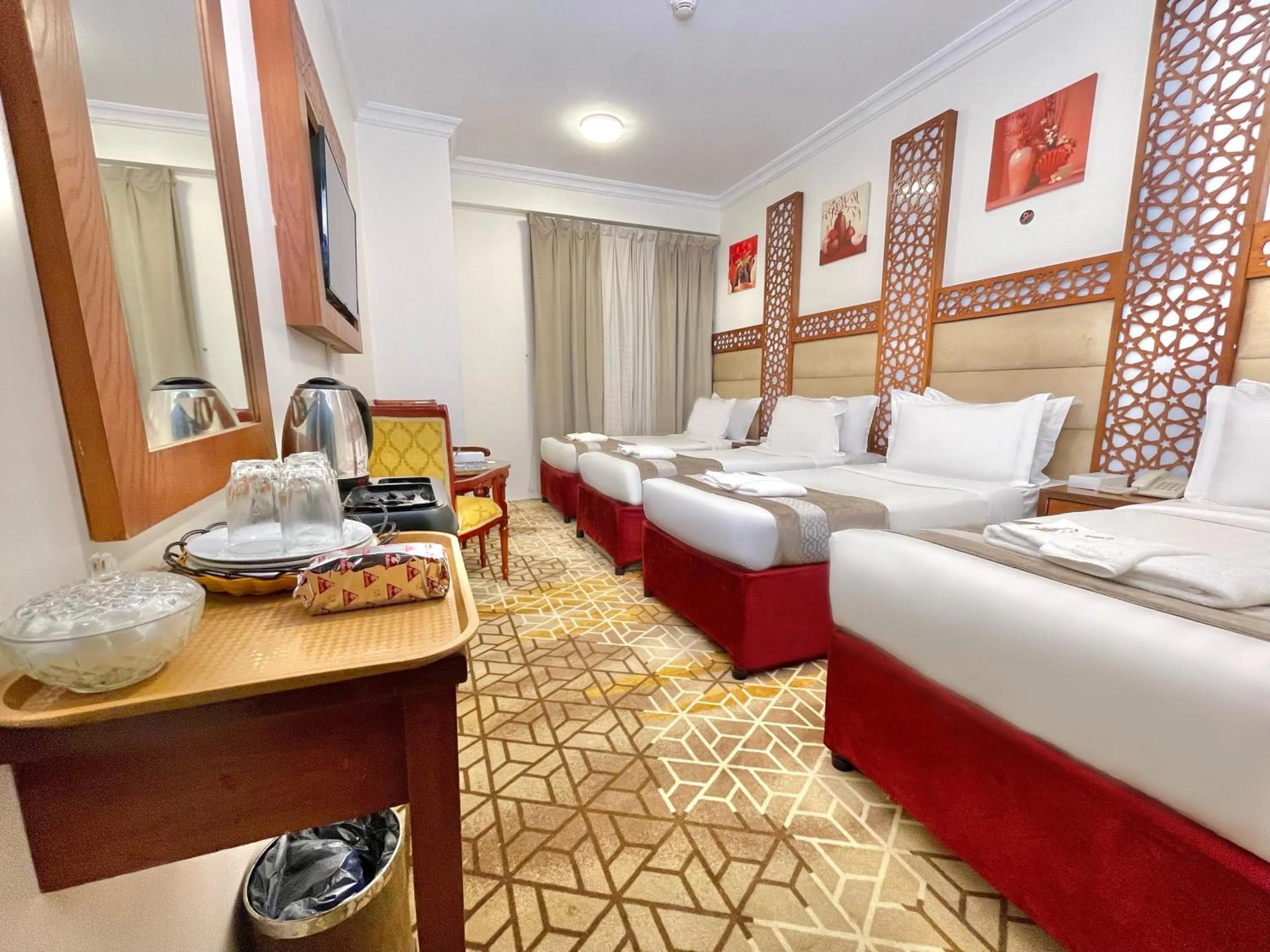 View (from property/room), Bed in Rawdhat Al Mukhtara Hotel