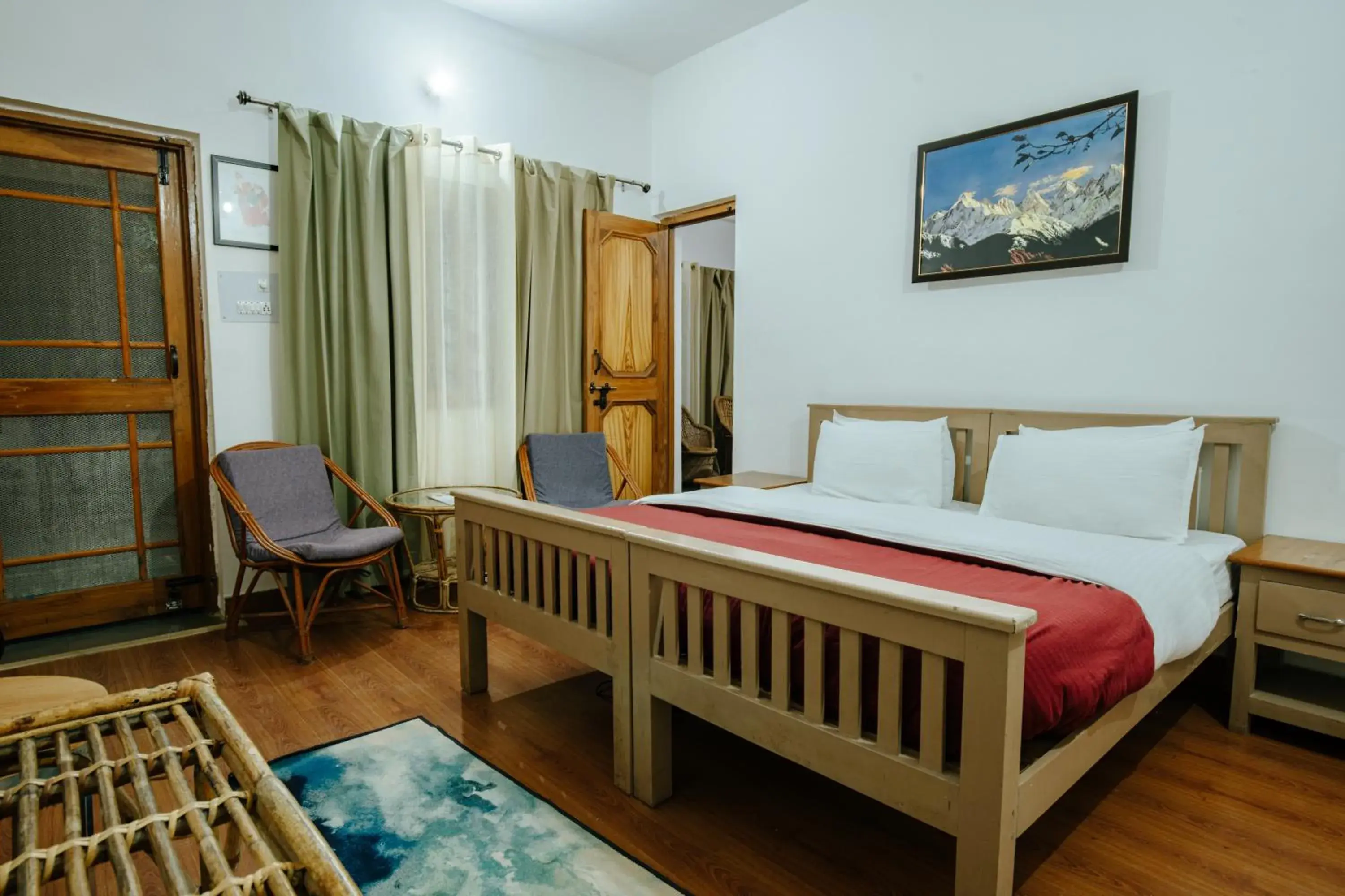 Two-Bedroom Apartment in Tehri Retreat Sursingdhar, Near New Tehri & Kanatal, By Himalayan Eco Lodges Two-Bedroom Apartment in Tehri Retreat Sursingdhar, Near New Tehri & Kanatal, By Himalayan Eco Lodges