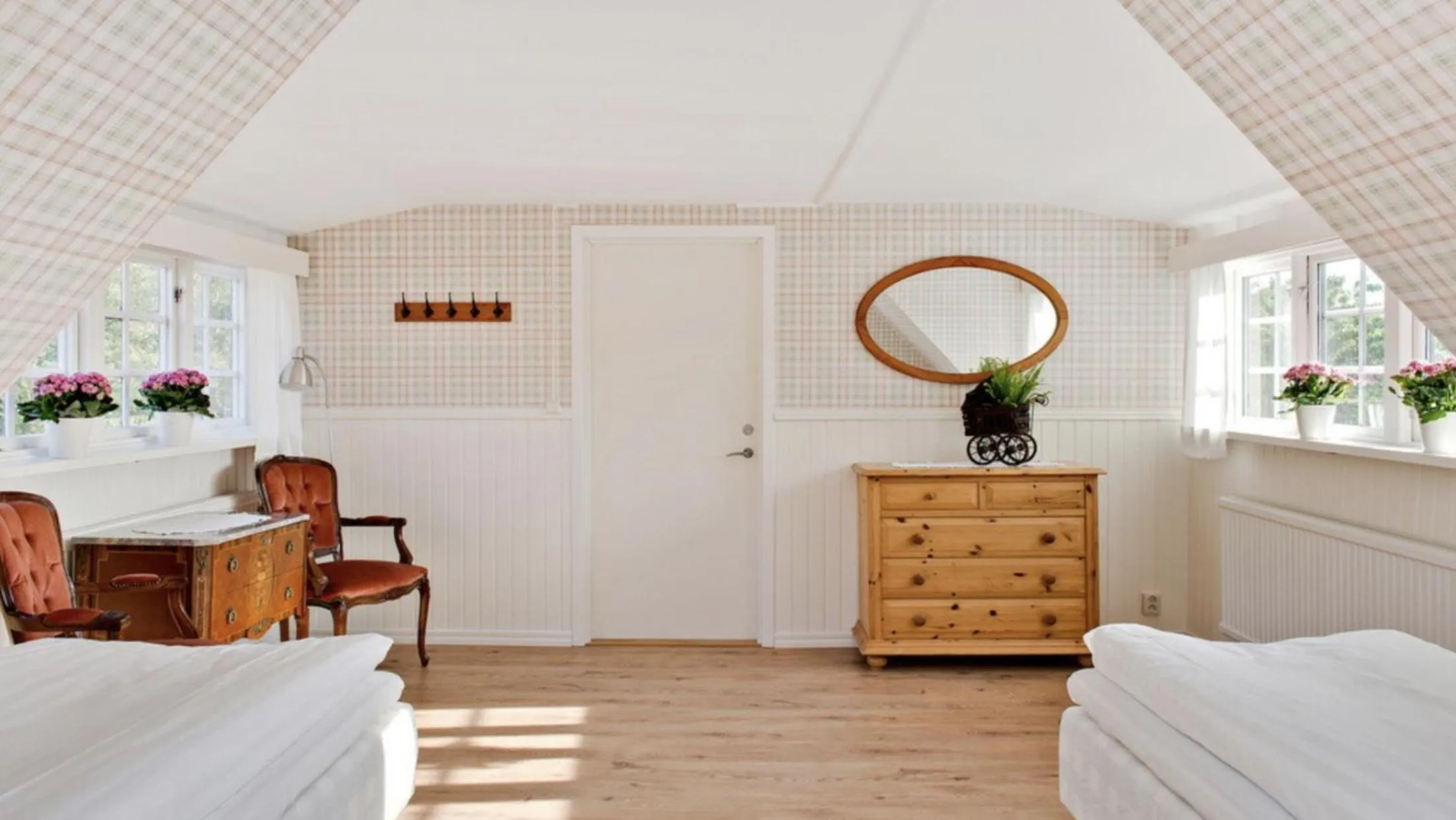 Bed in Husargårdens Bed & Breakfast