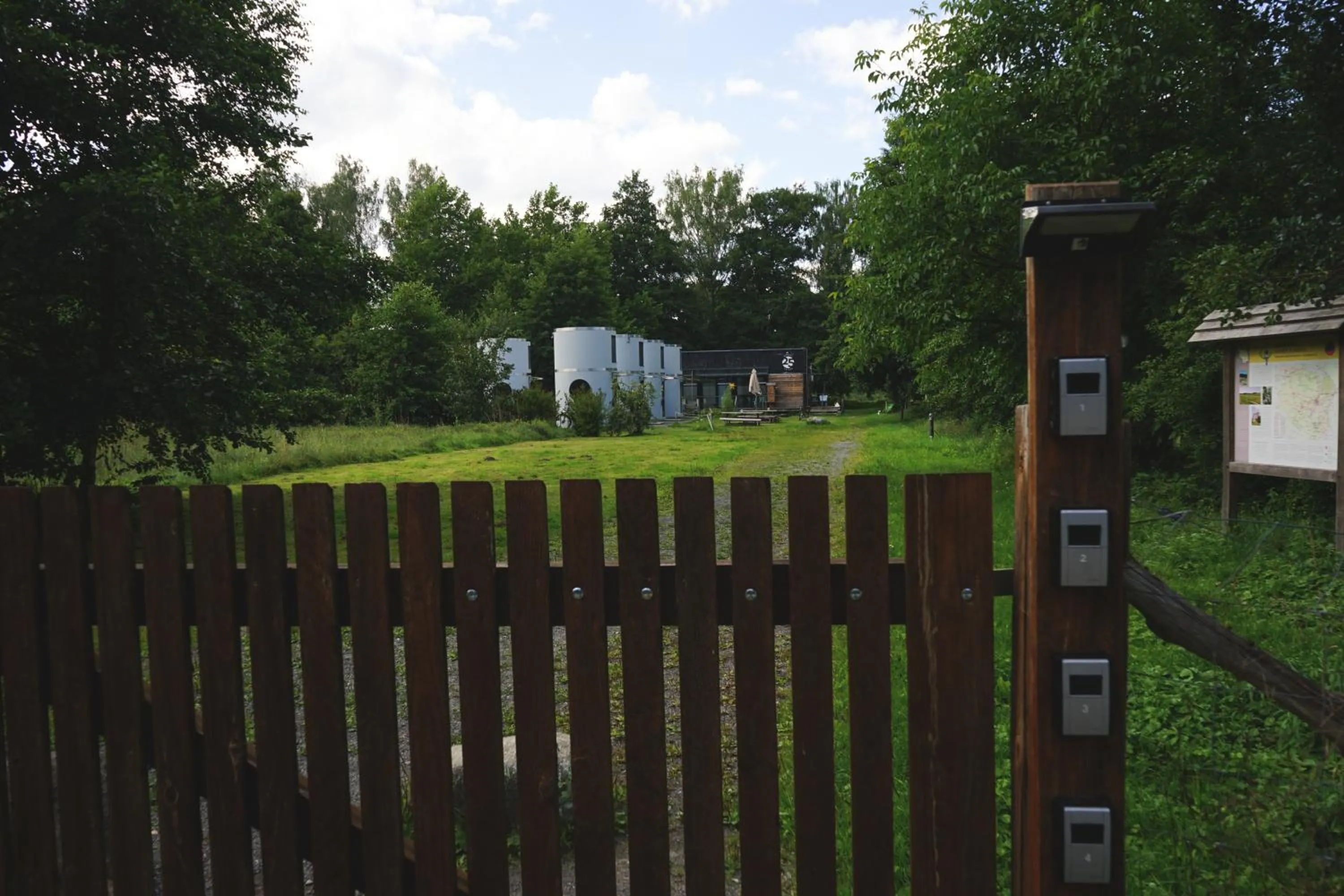 Facade/entrance in slube an den Teichen Hoher Fläming