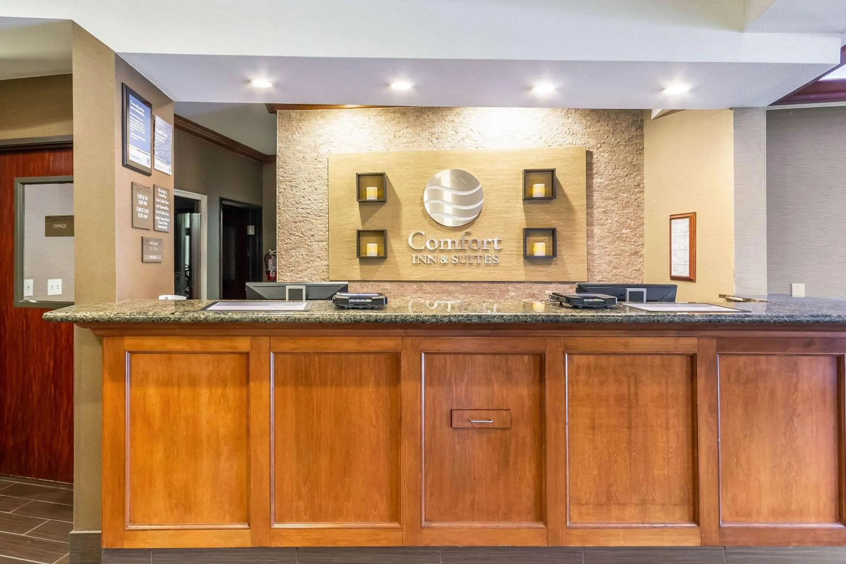 Lobby or reception in Comfort Inn & Suites Gillette near Campbell Medical Center