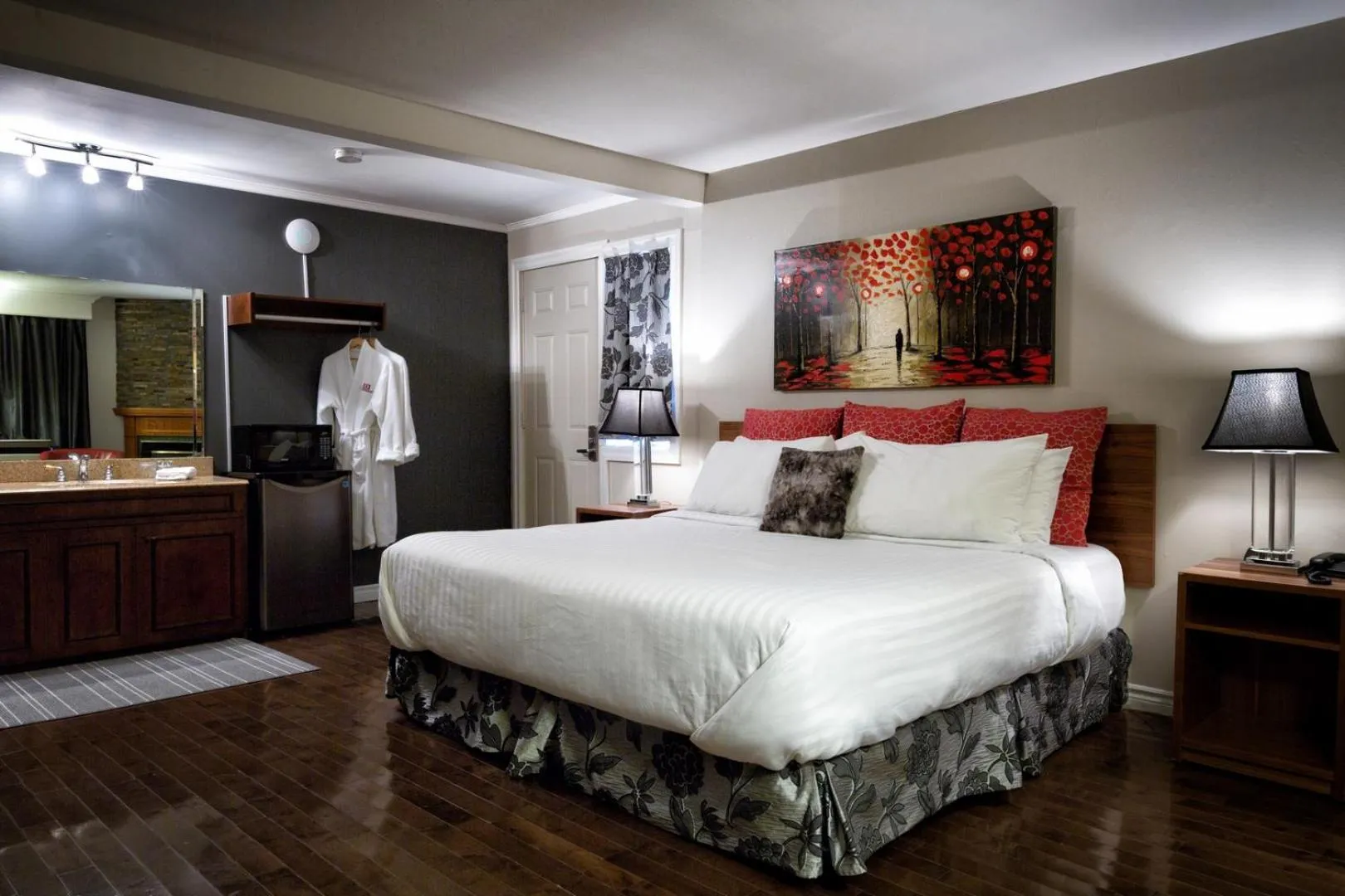 Bed in Le Deauville Motel