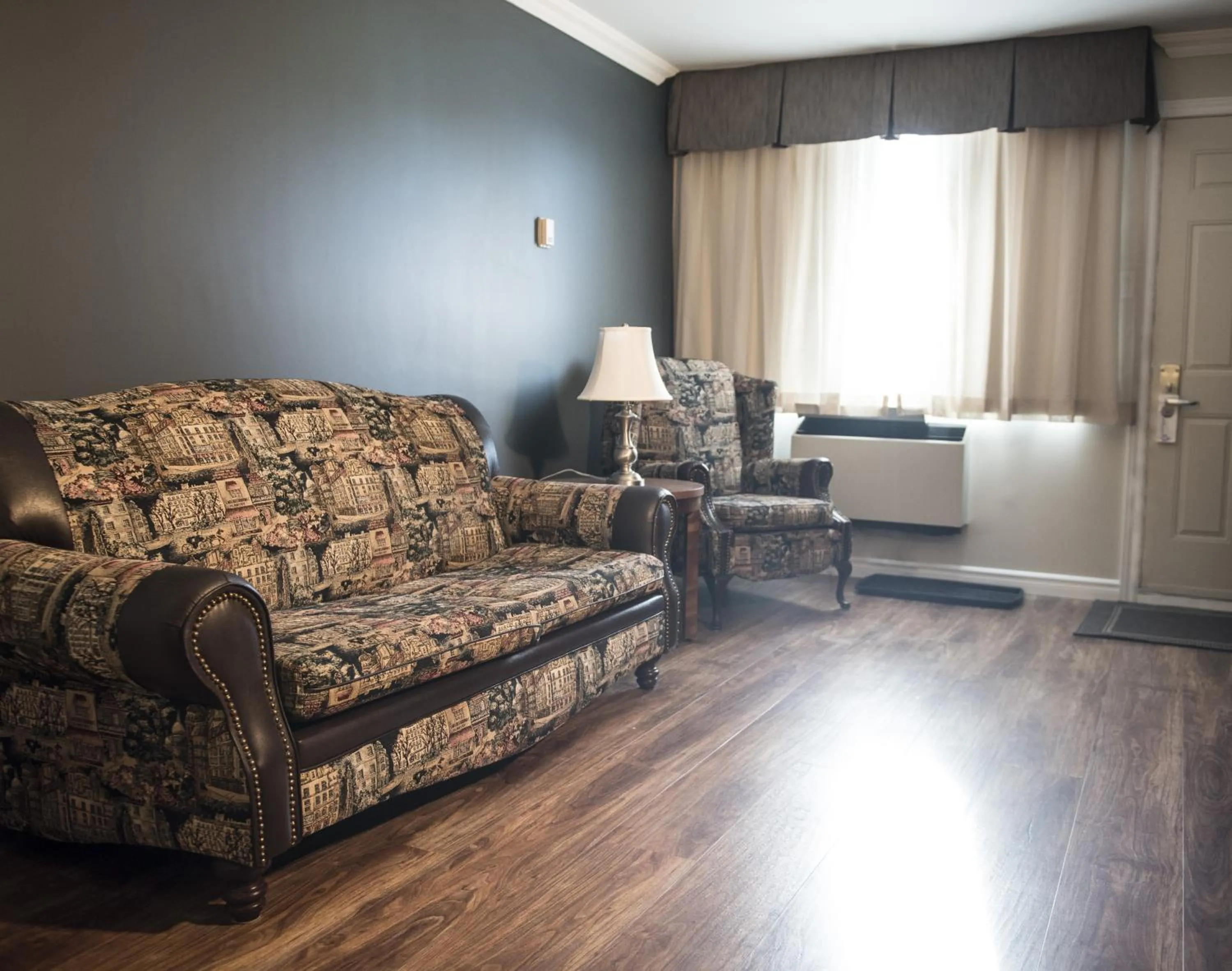 Living room in Le Deauville Motel