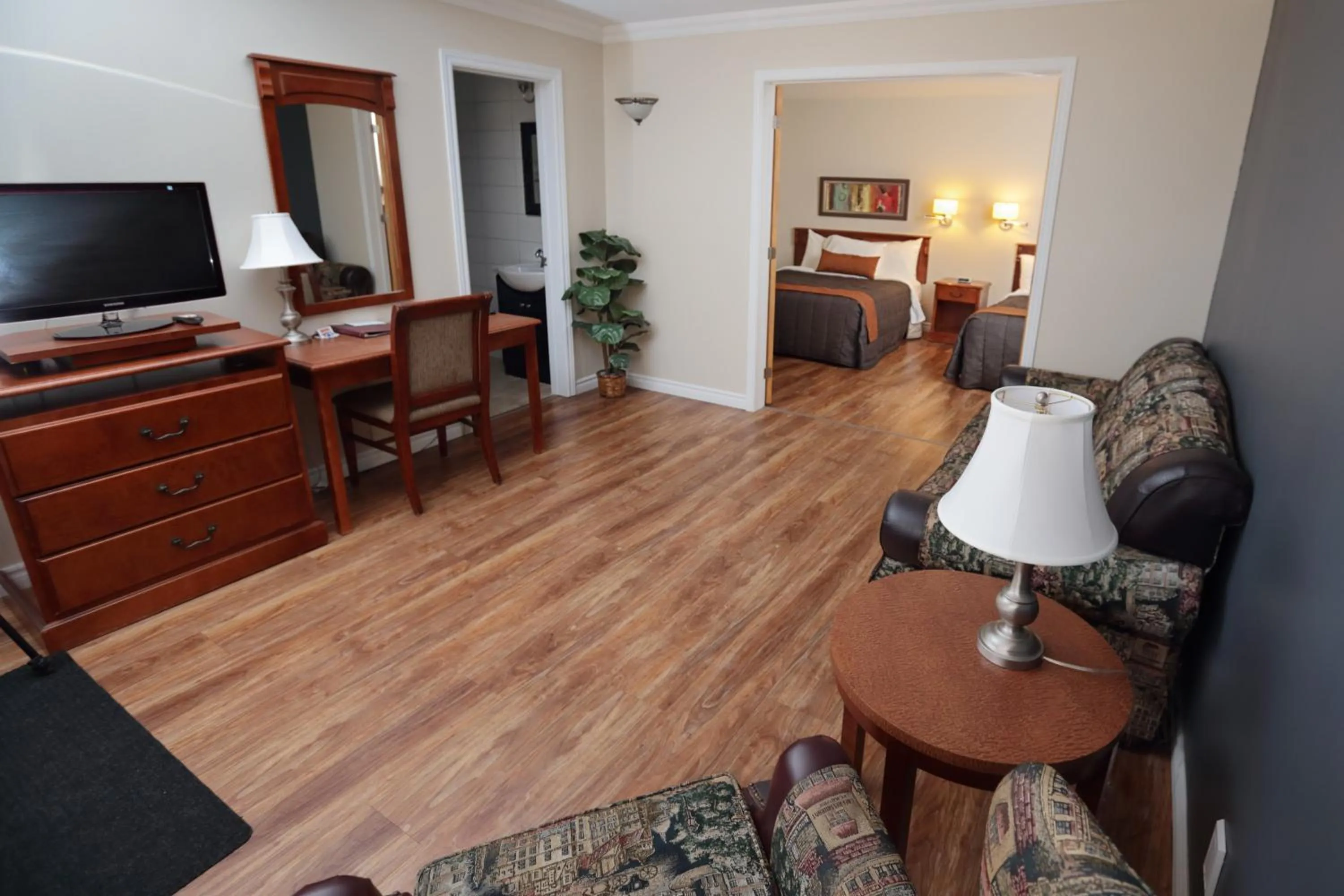 Bedroom in Le Deauville Motel