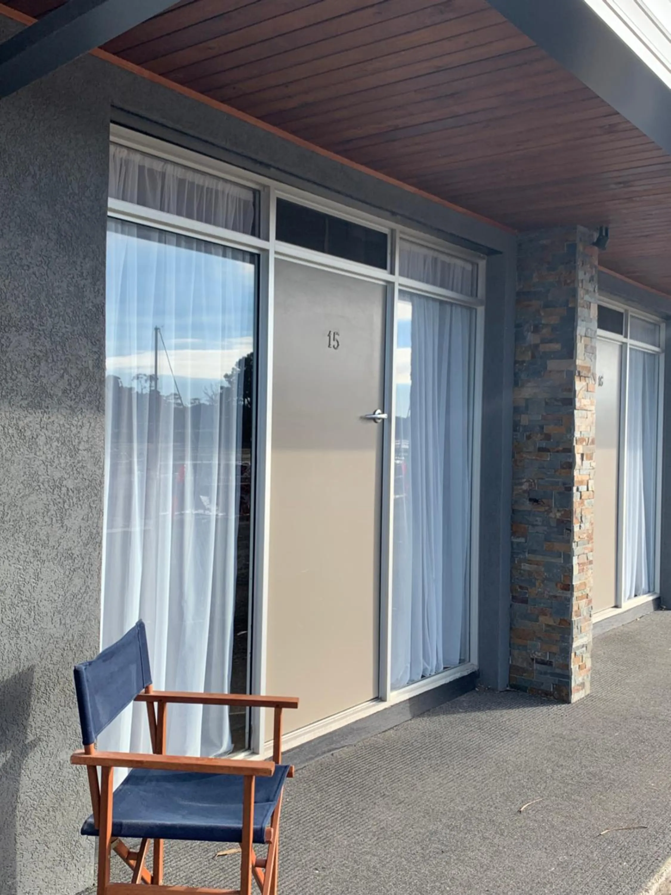 Facade/entrance in The Waterfront Wynyard