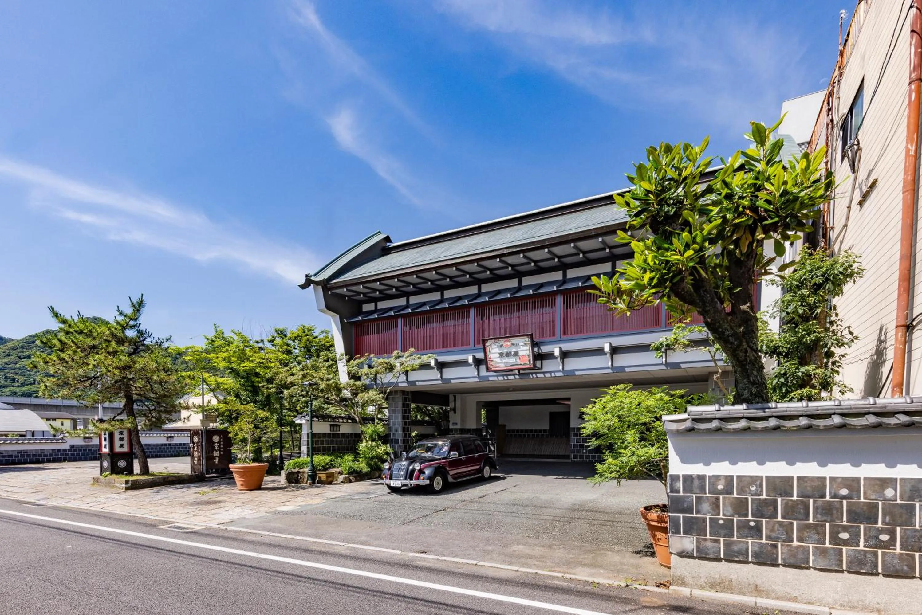 Property building in Kyotoya