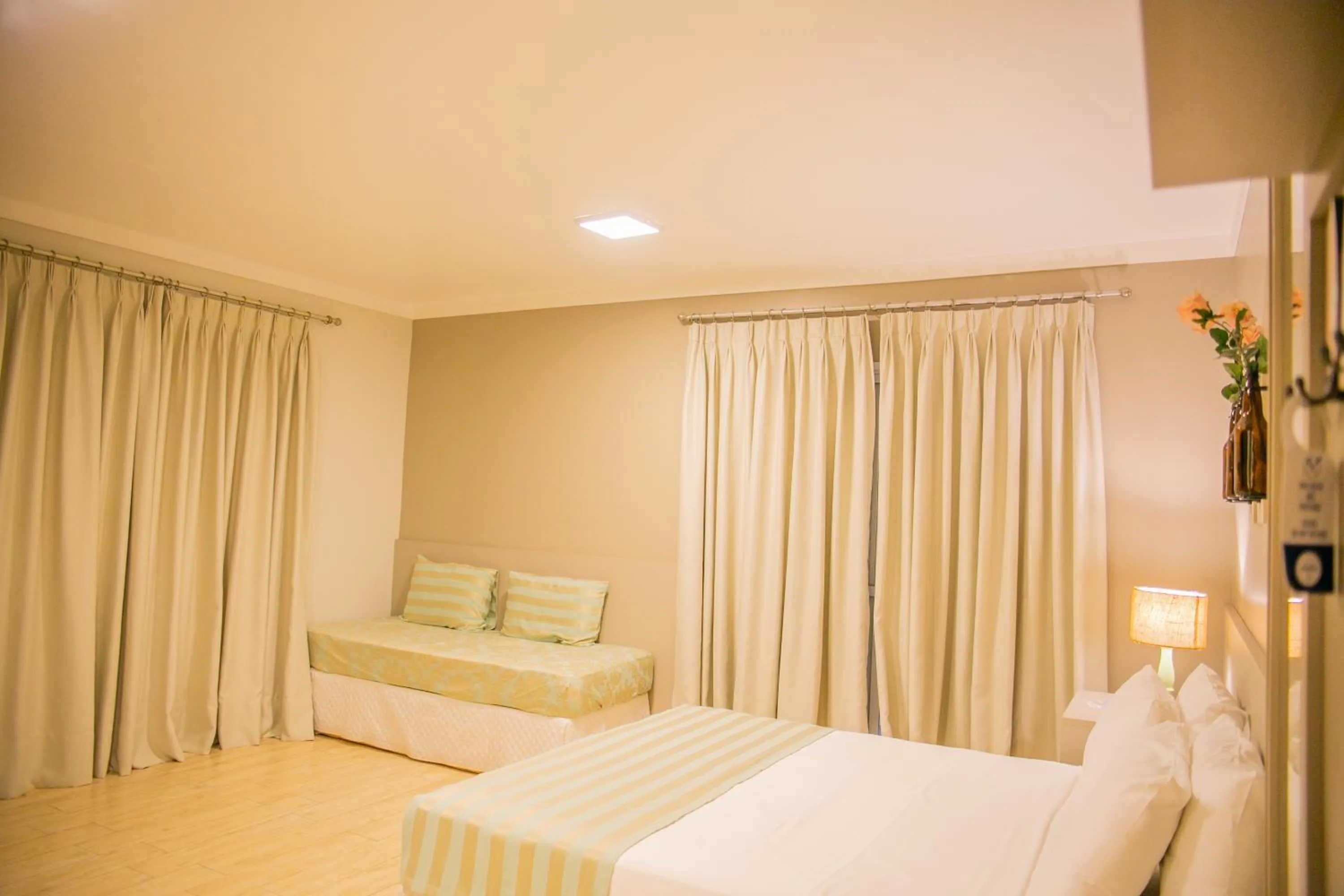 Photo of the whole room, Bed in Pousada Villa Di Enzo