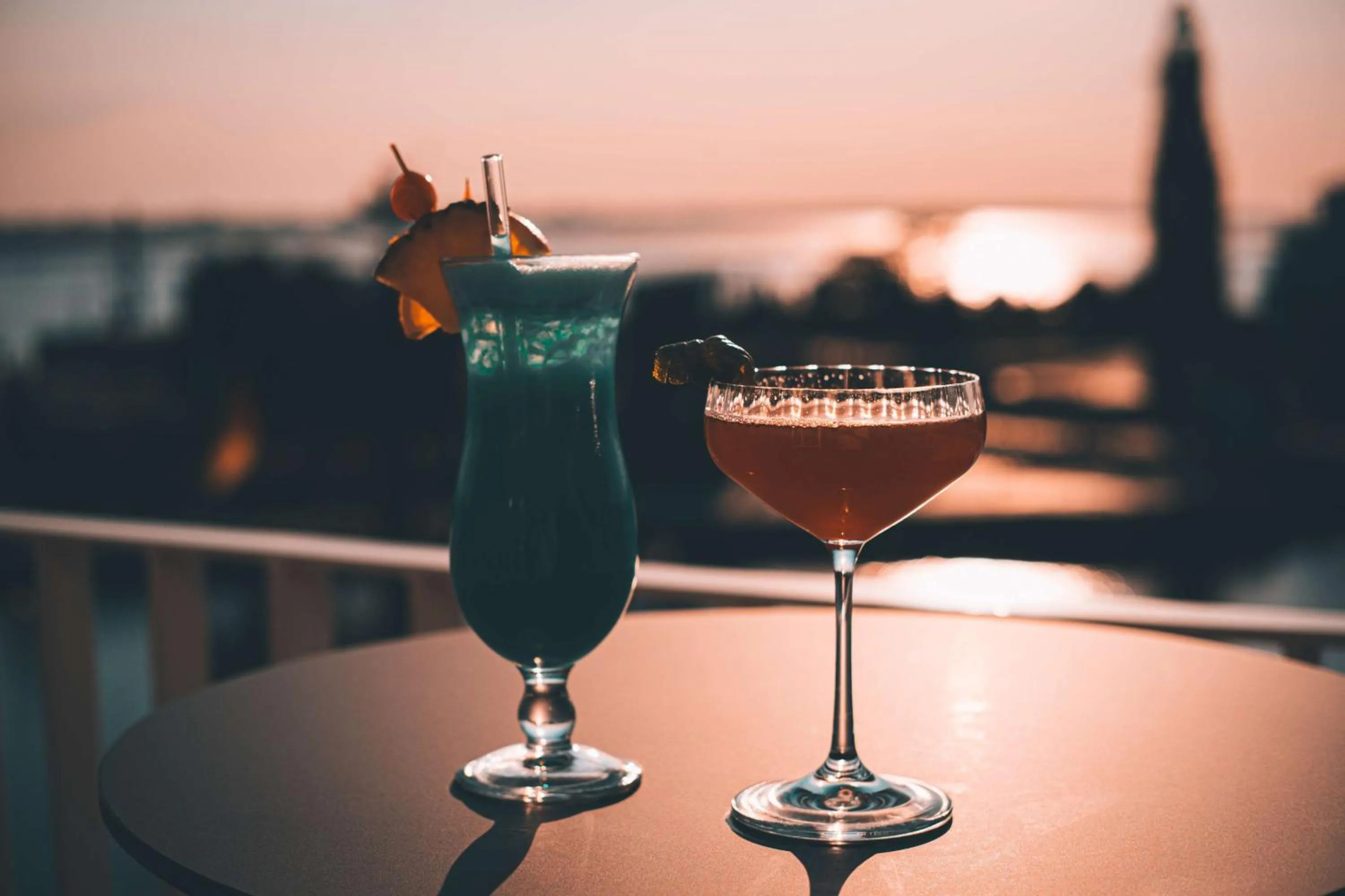 Lounge or bar in THE LIBERTY Hotel Bremerhaven BW Signature Collection