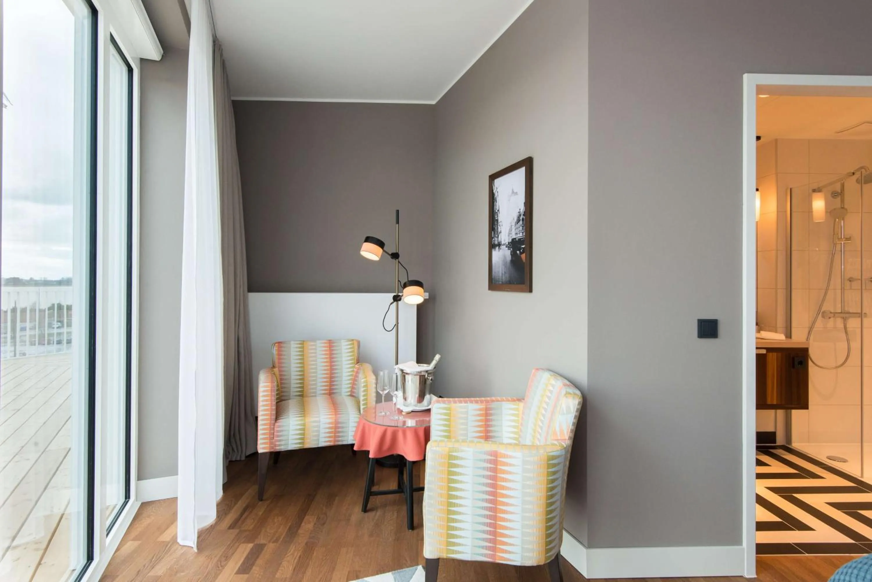 Photo of the whole room in THE LIBERTY Hotel Bremerhaven BW Signature Collection