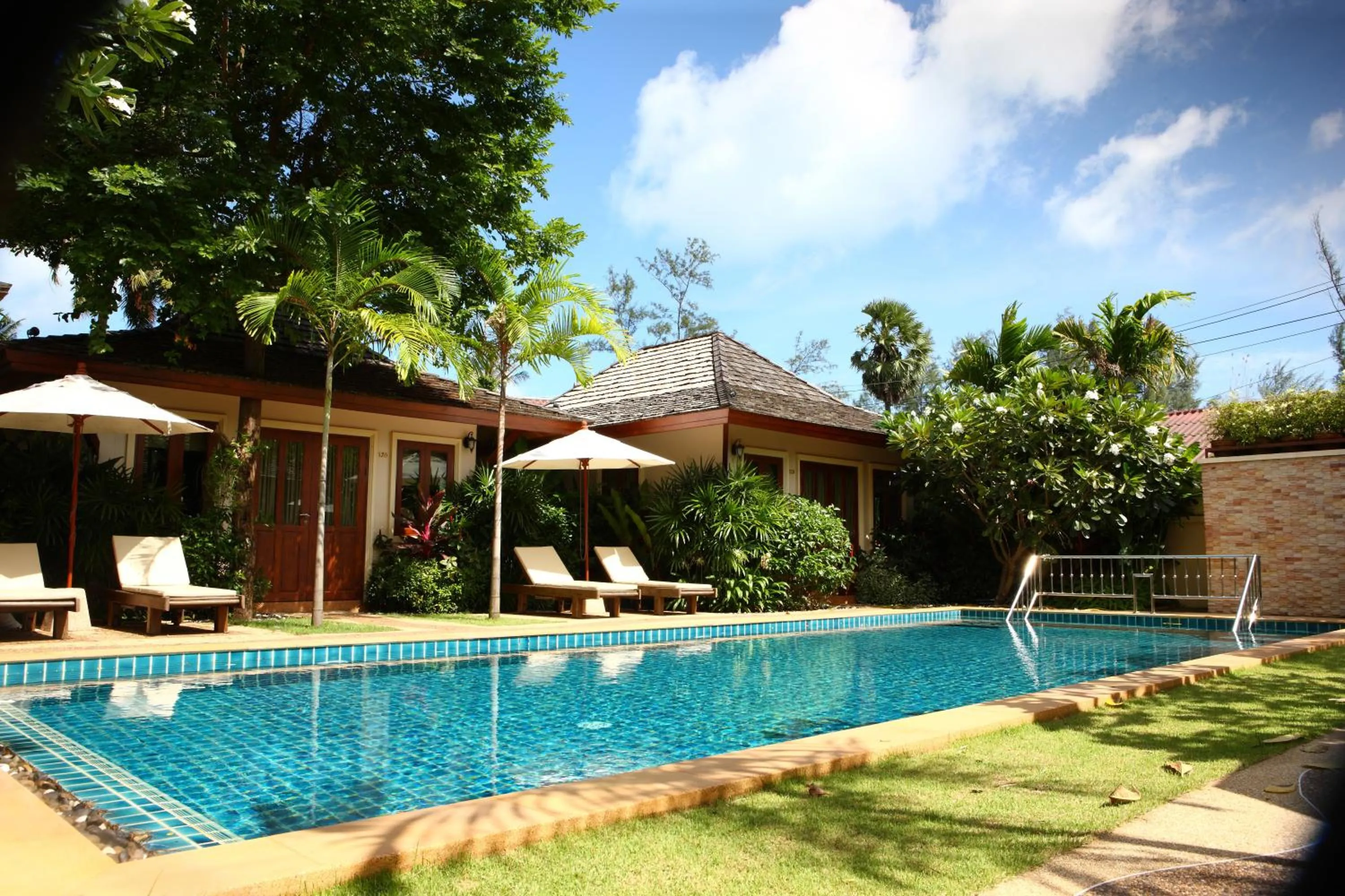 Swimming pool in Pai Tan Villas - SHA Extra Plus