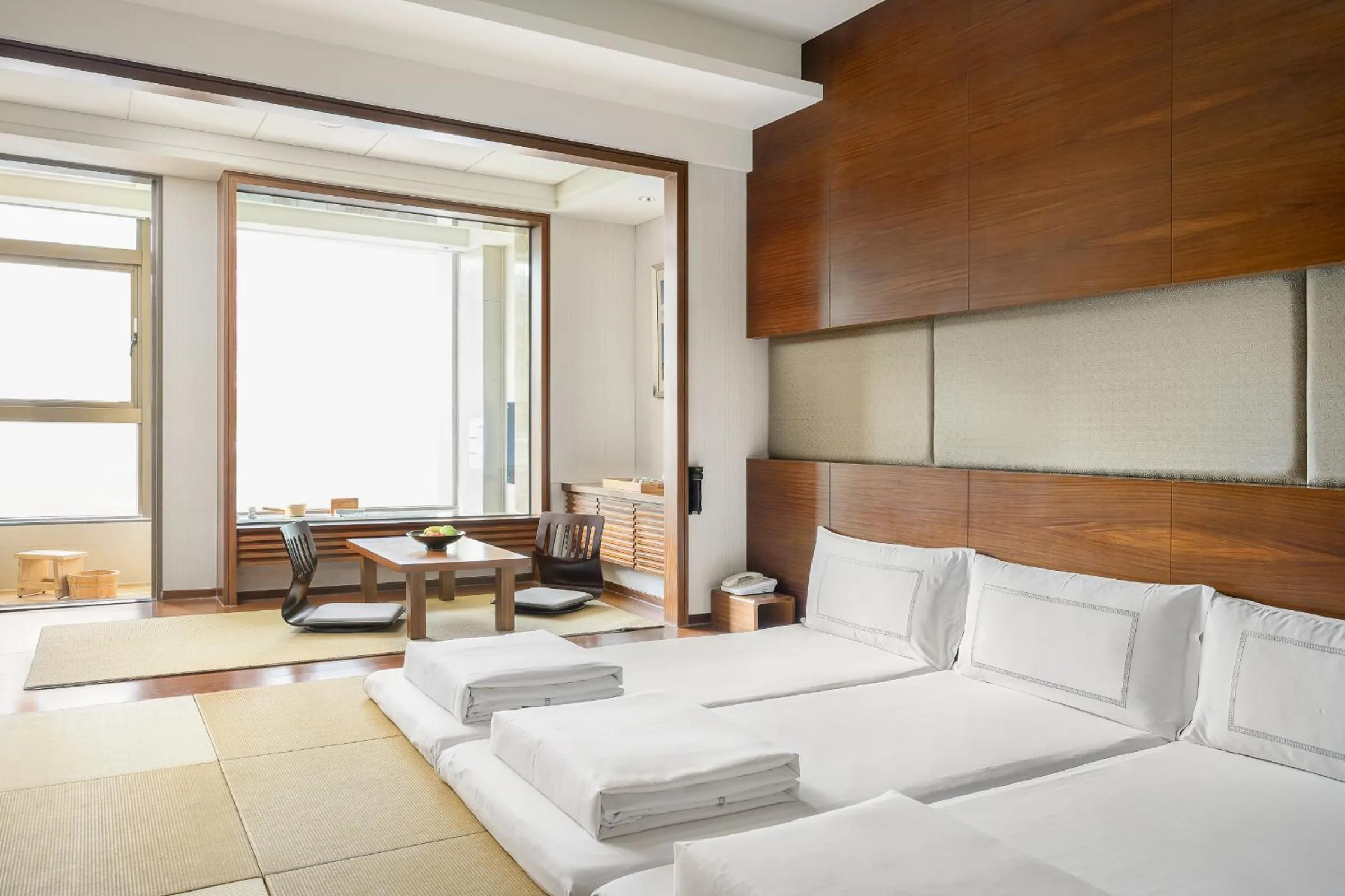 Photo of the whole room, Bed in Evergreen Resort Hotel - Jiaosi