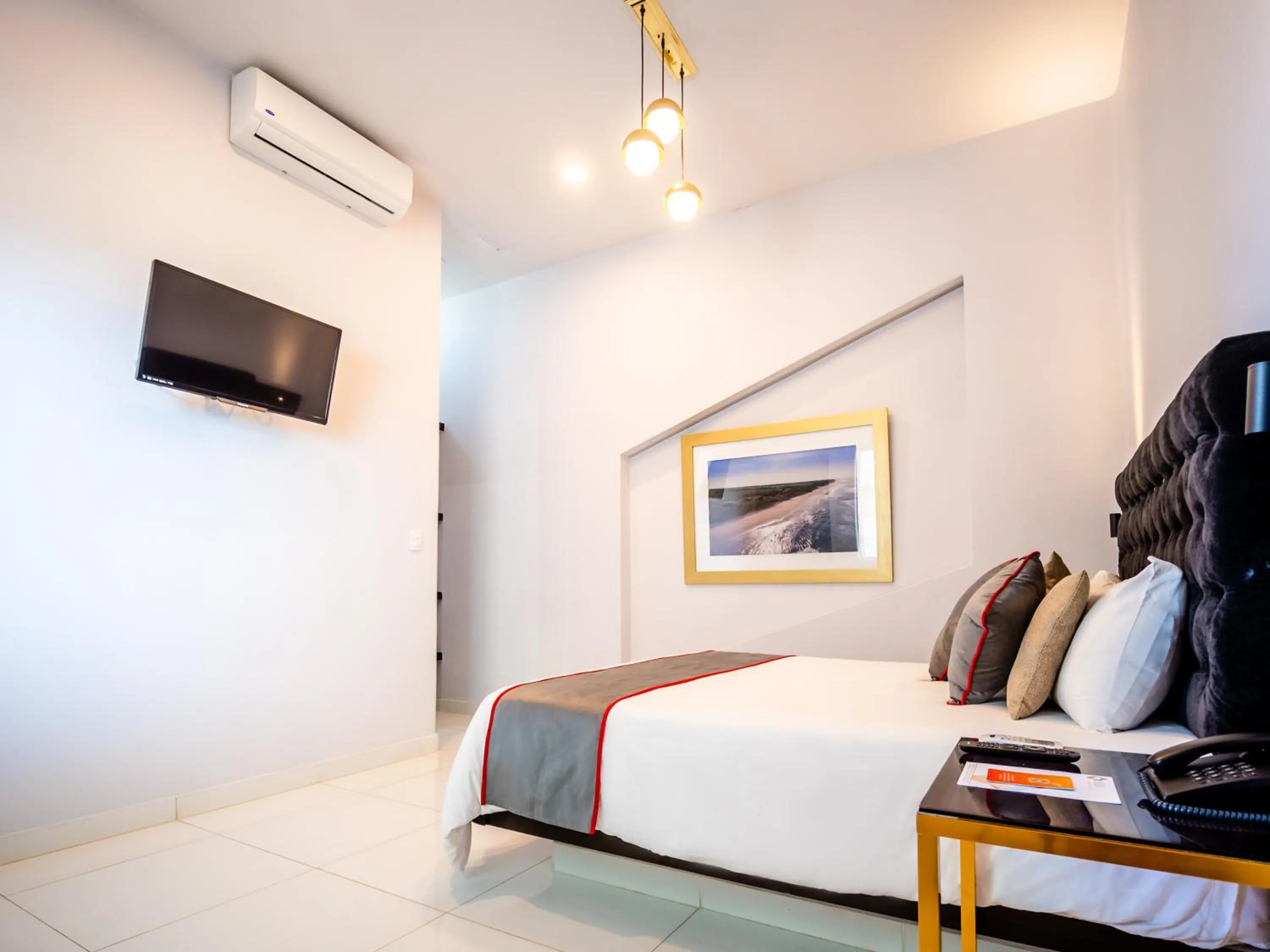 Bed in Hotel DC Boutique & SPA