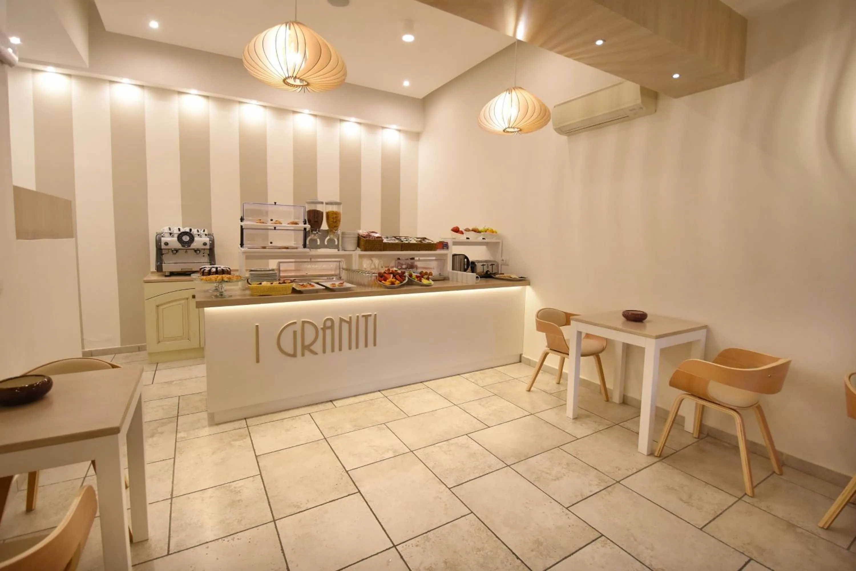 Restaurant/places to eat in Hotel I Graniti