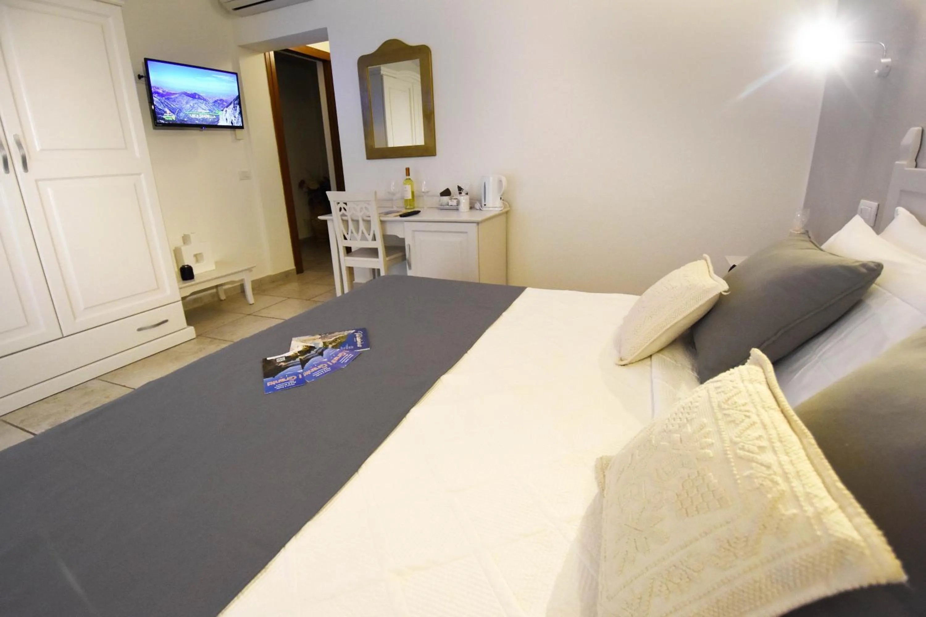 Bed in Hotel I Graniti