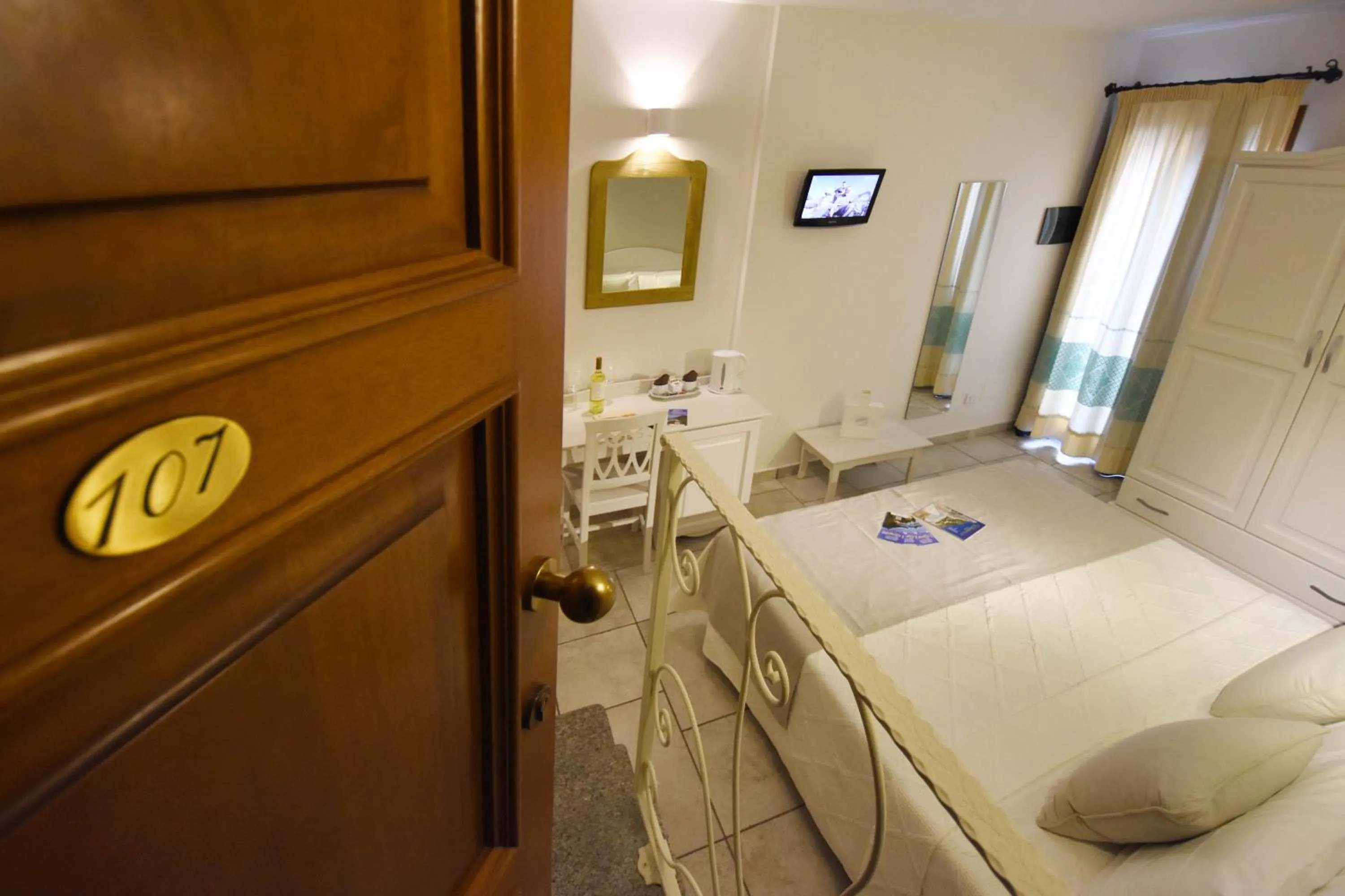 Bed in Hotel I Graniti