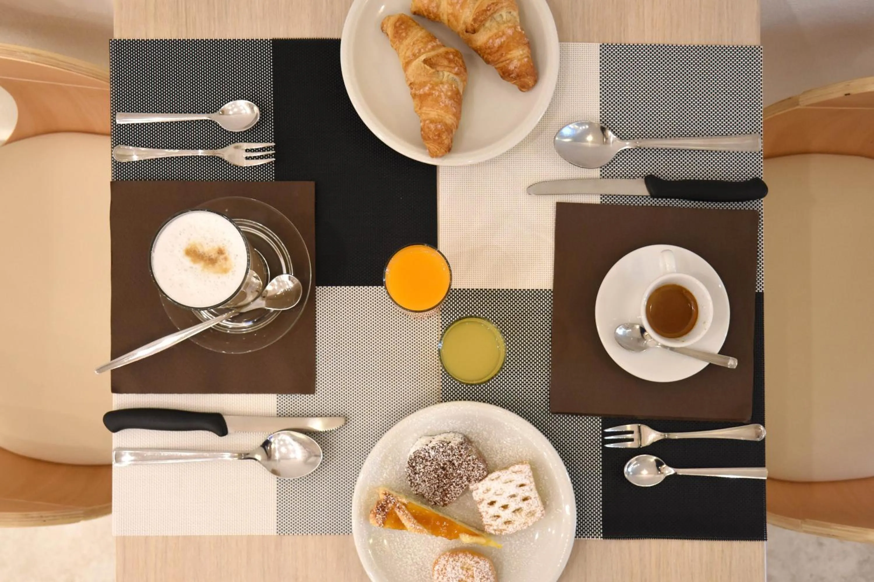 Food and drinks in Hotel I Graniti