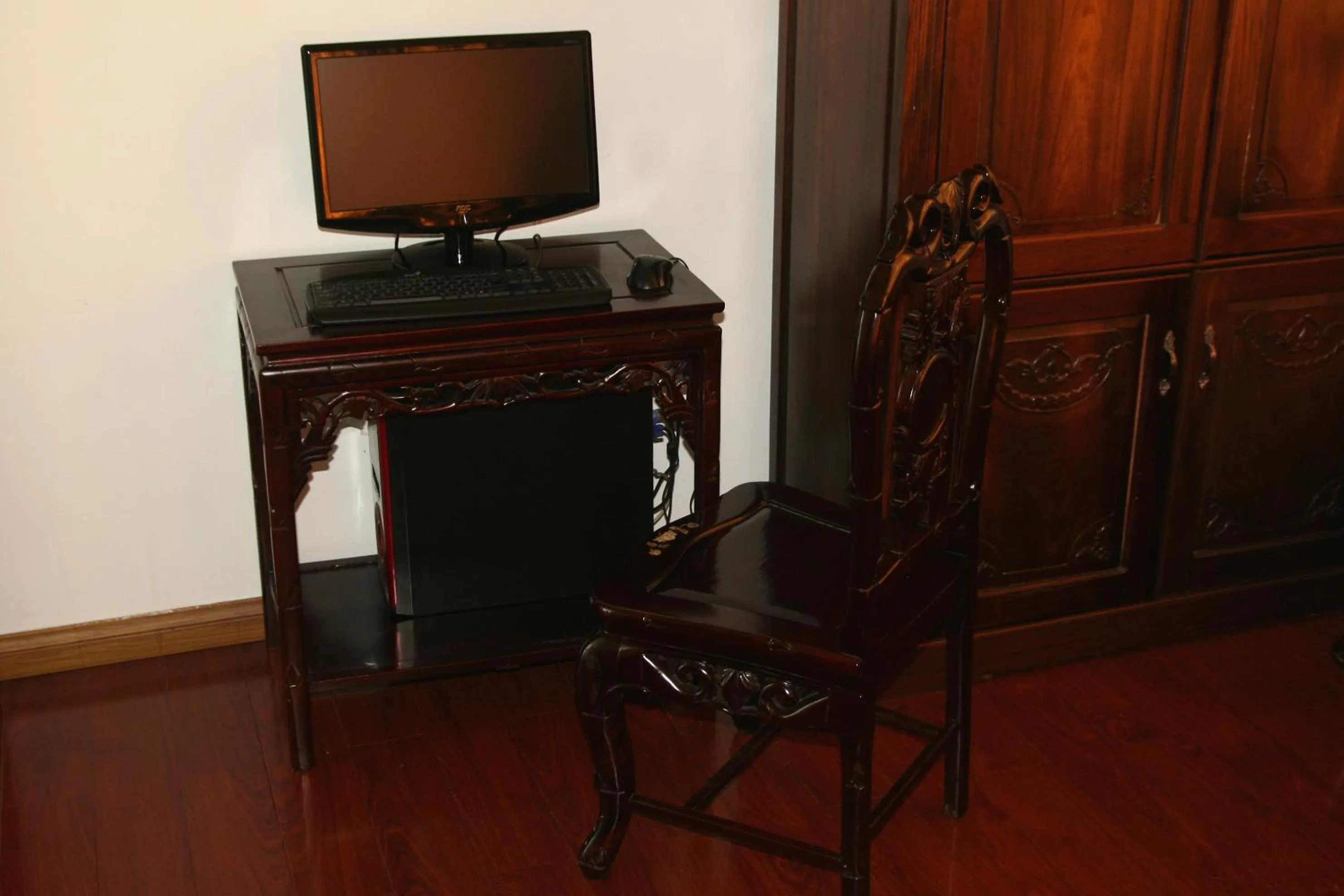 Seating area in Thai Binh II Hotel
