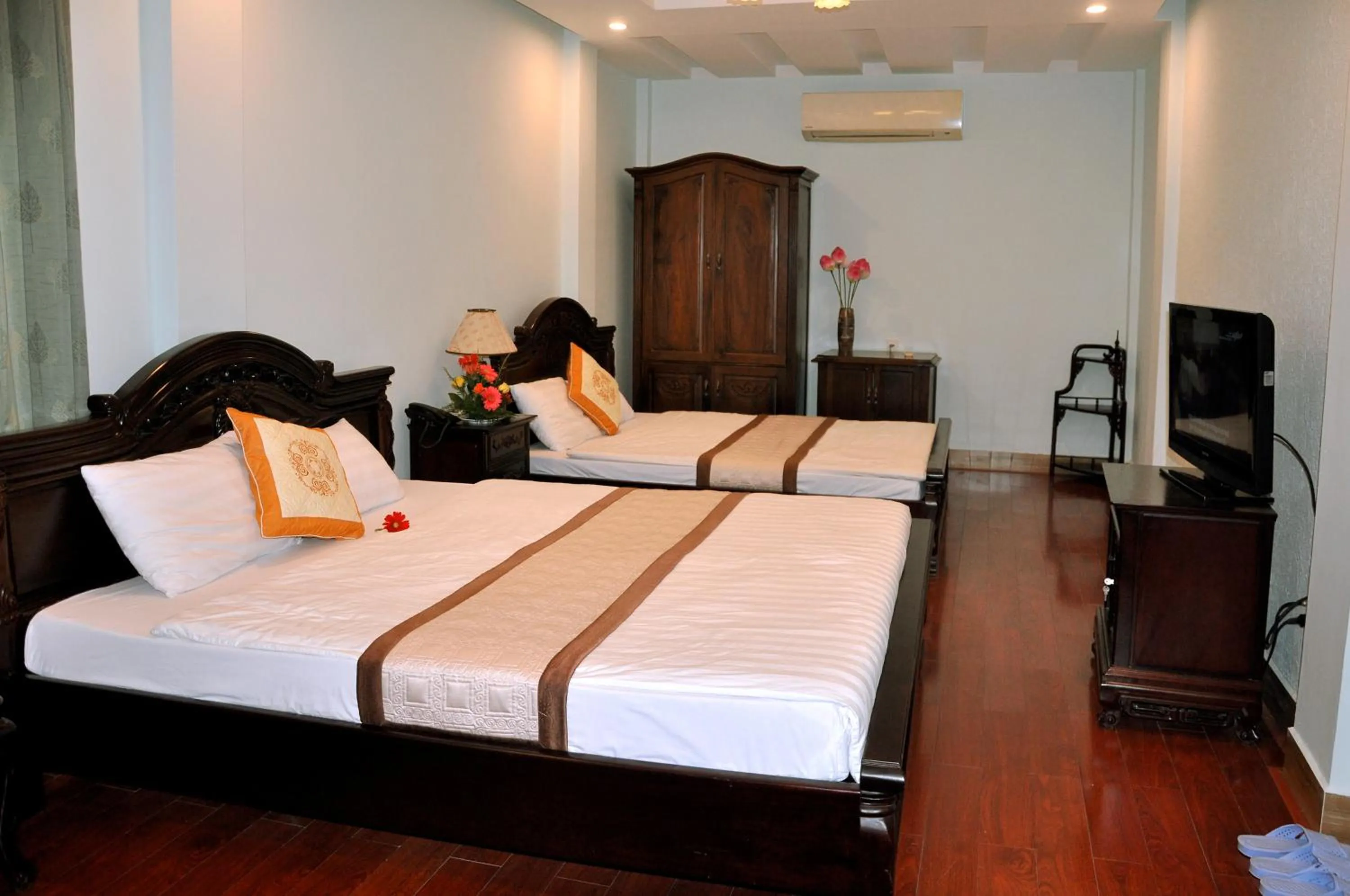 Bed in Thai Binh II Hotel